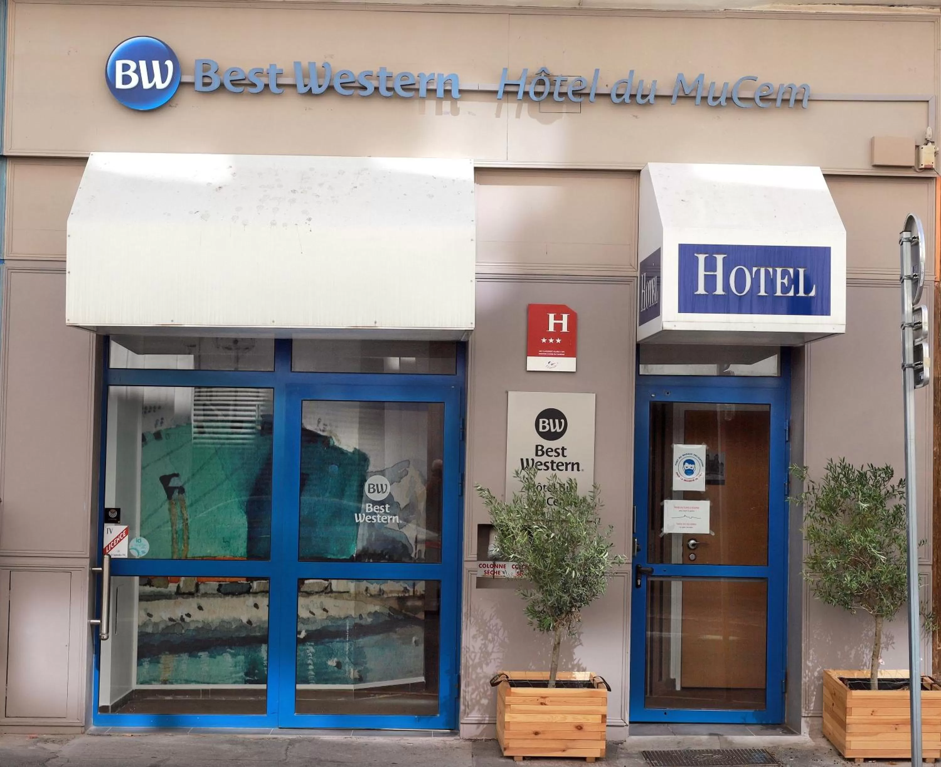 Facade/entrance in Best Western Hotel du Mucem