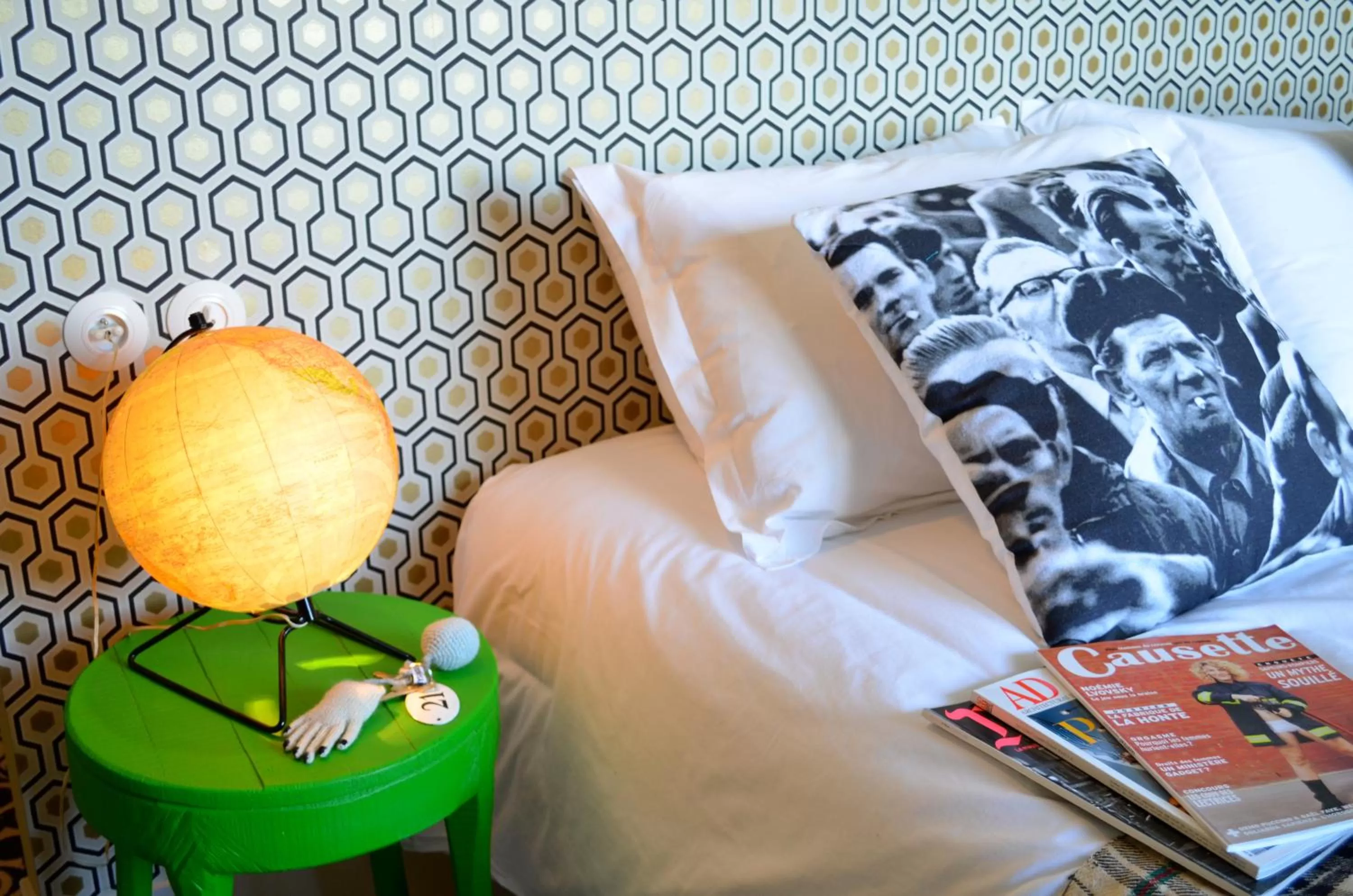 Bed in Hotel Les Pilotes