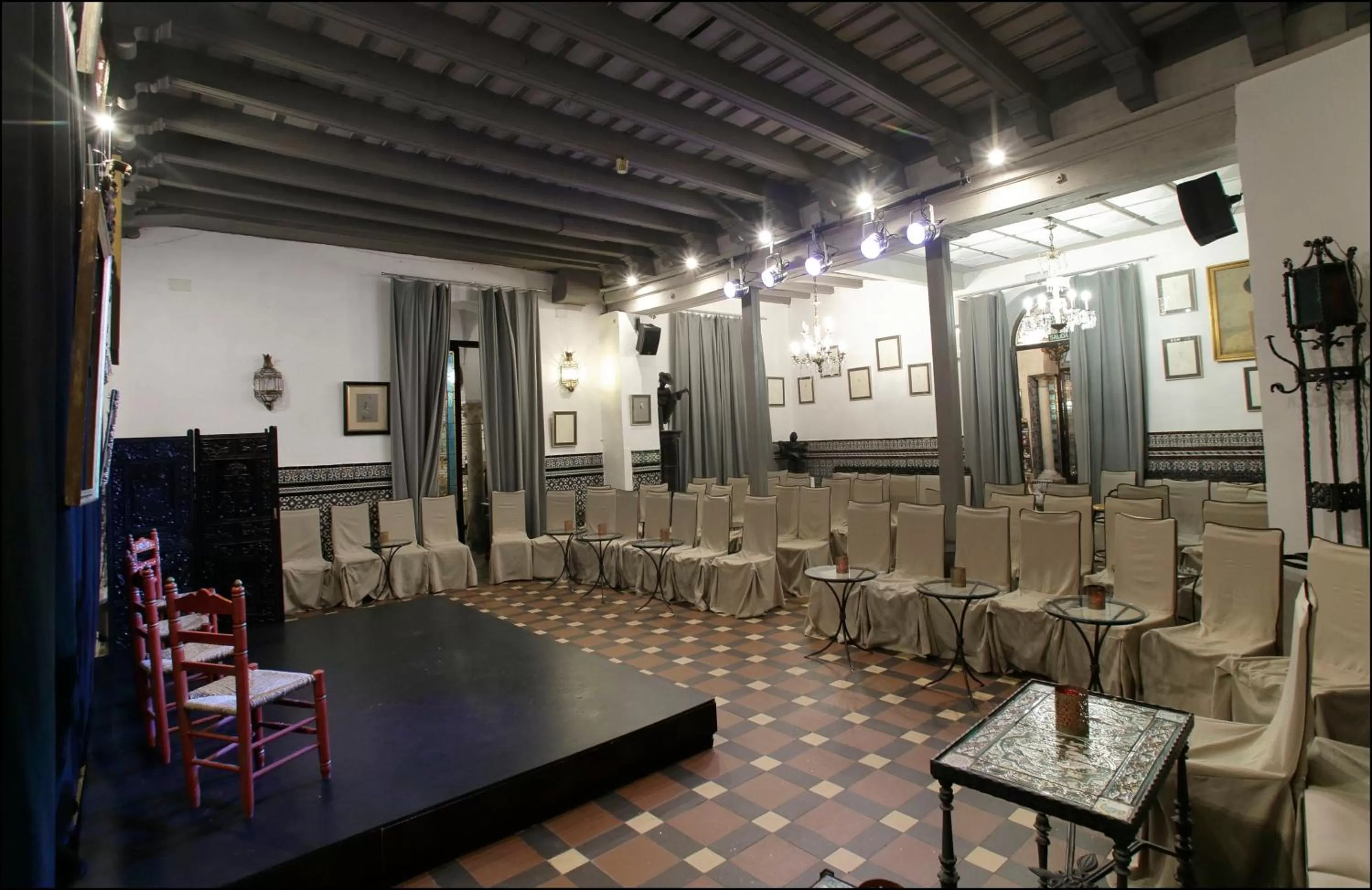 Entertainment in Hotel Convento La Gloria