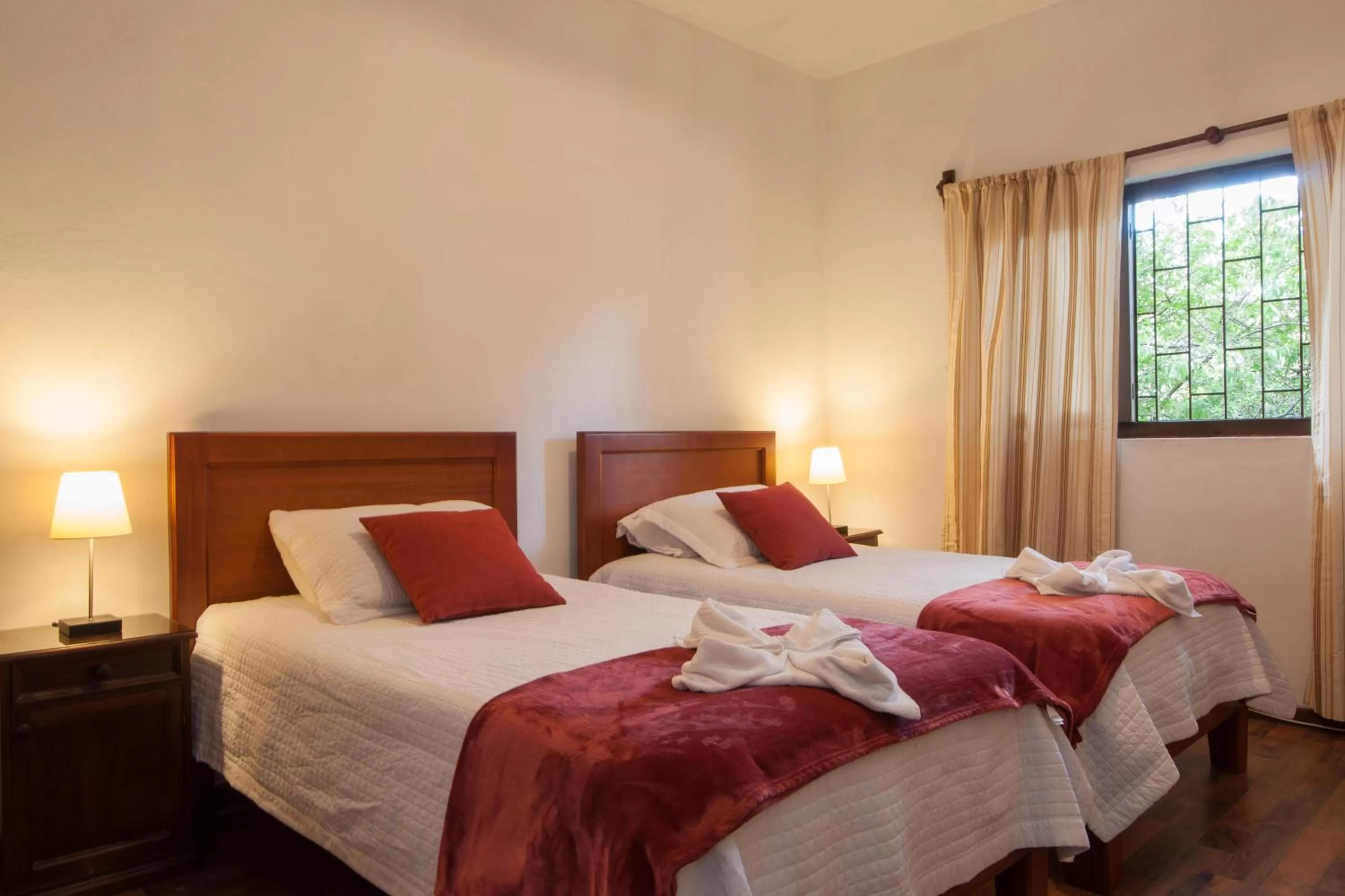 Photo of the whole room, Room Photo in Apartamentos Otorongo Cuenca Ecuador