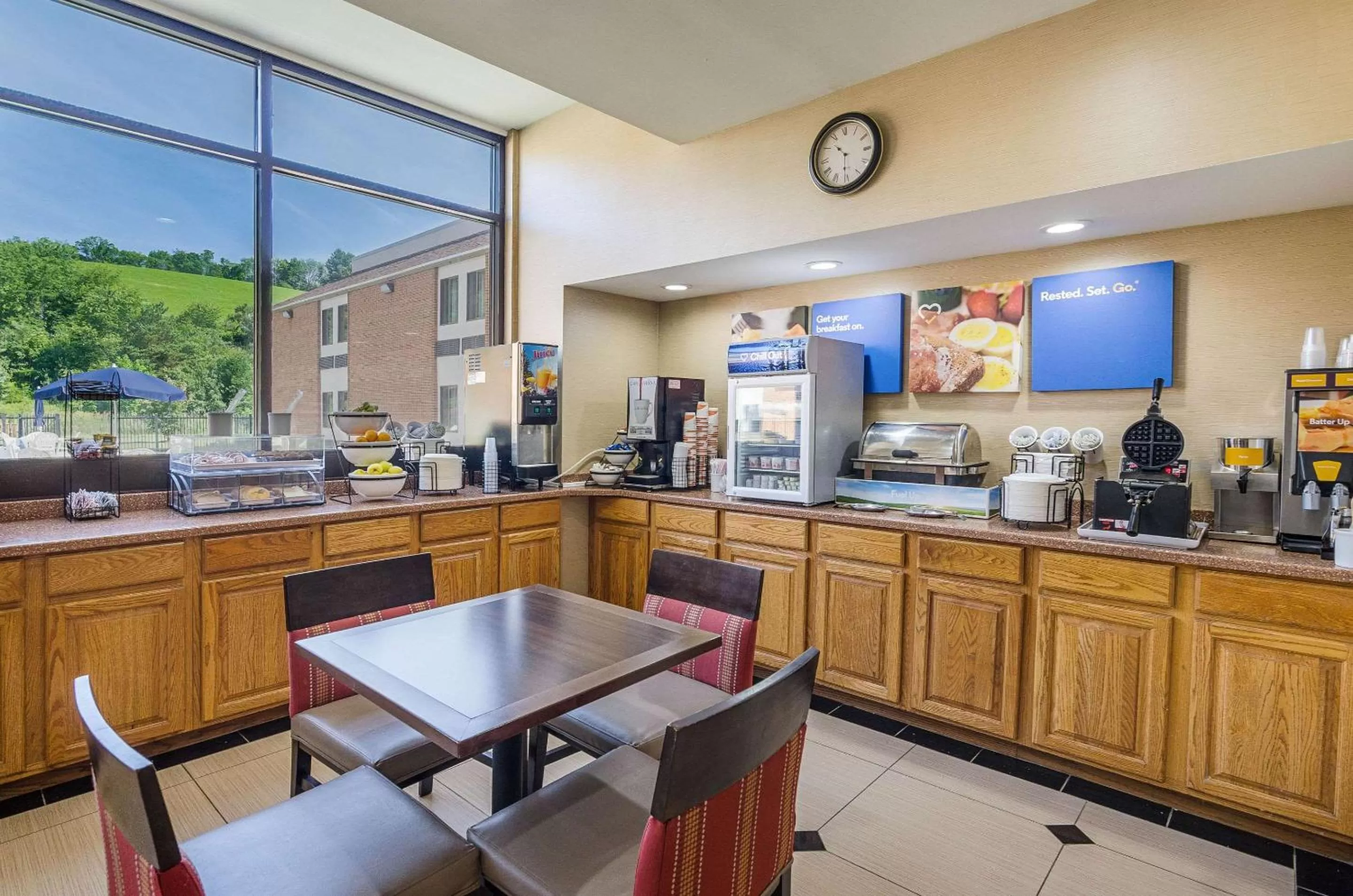 Restaurant/places to eat in Comfort Inn Bluefield