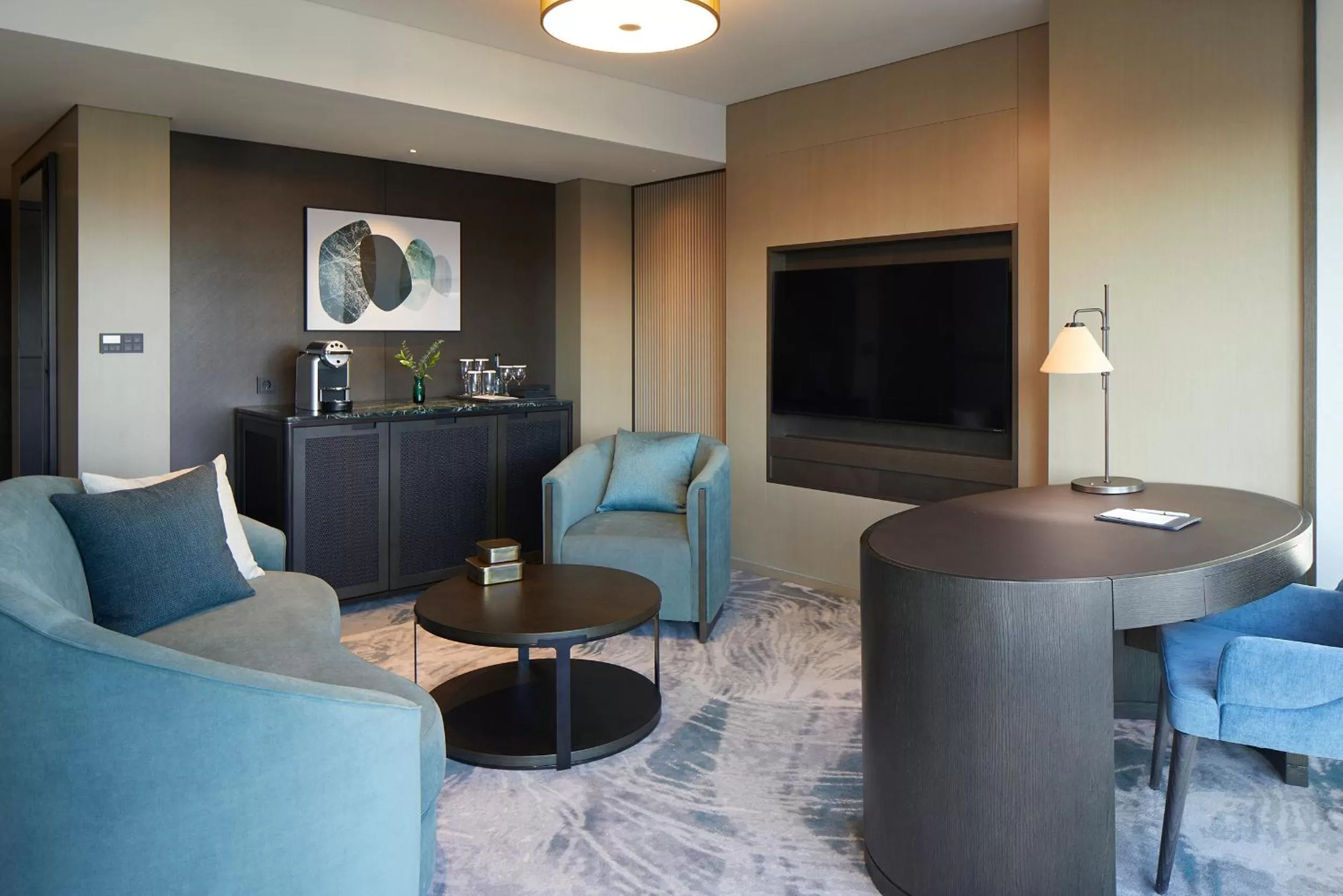 Bedroom in Grand InterContinental Seoul Parnas by IHG