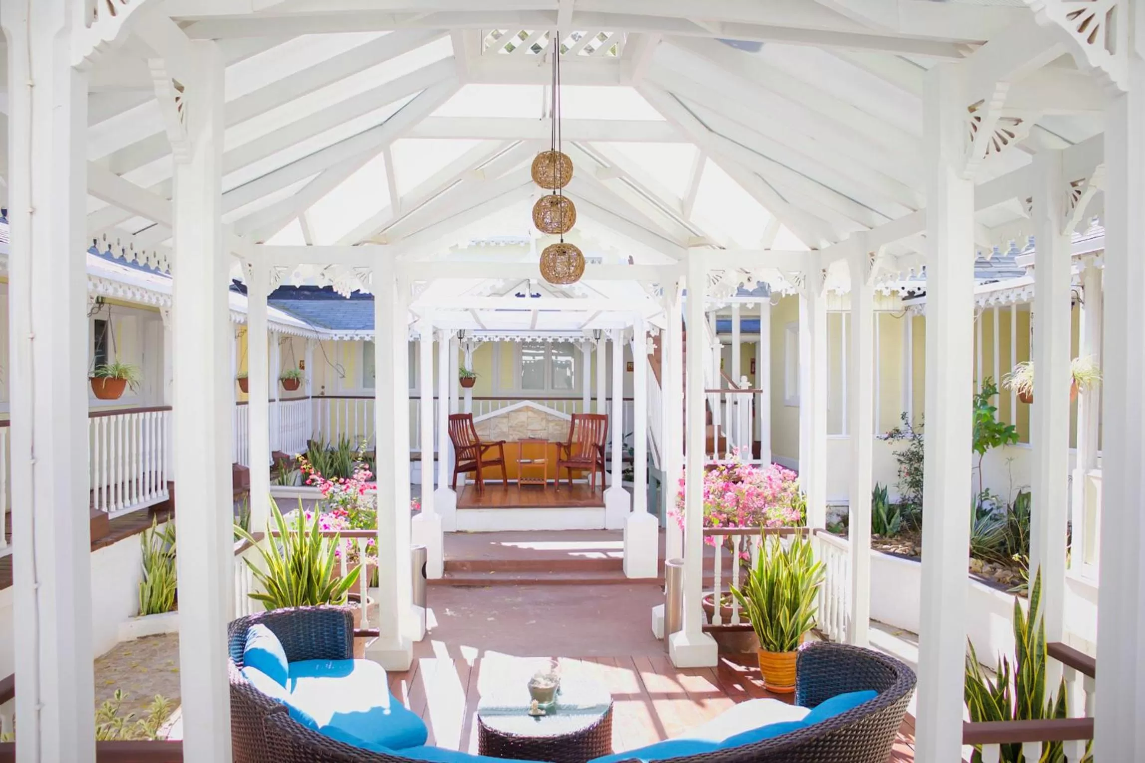 Facade/entrance in Hotel Victoriano