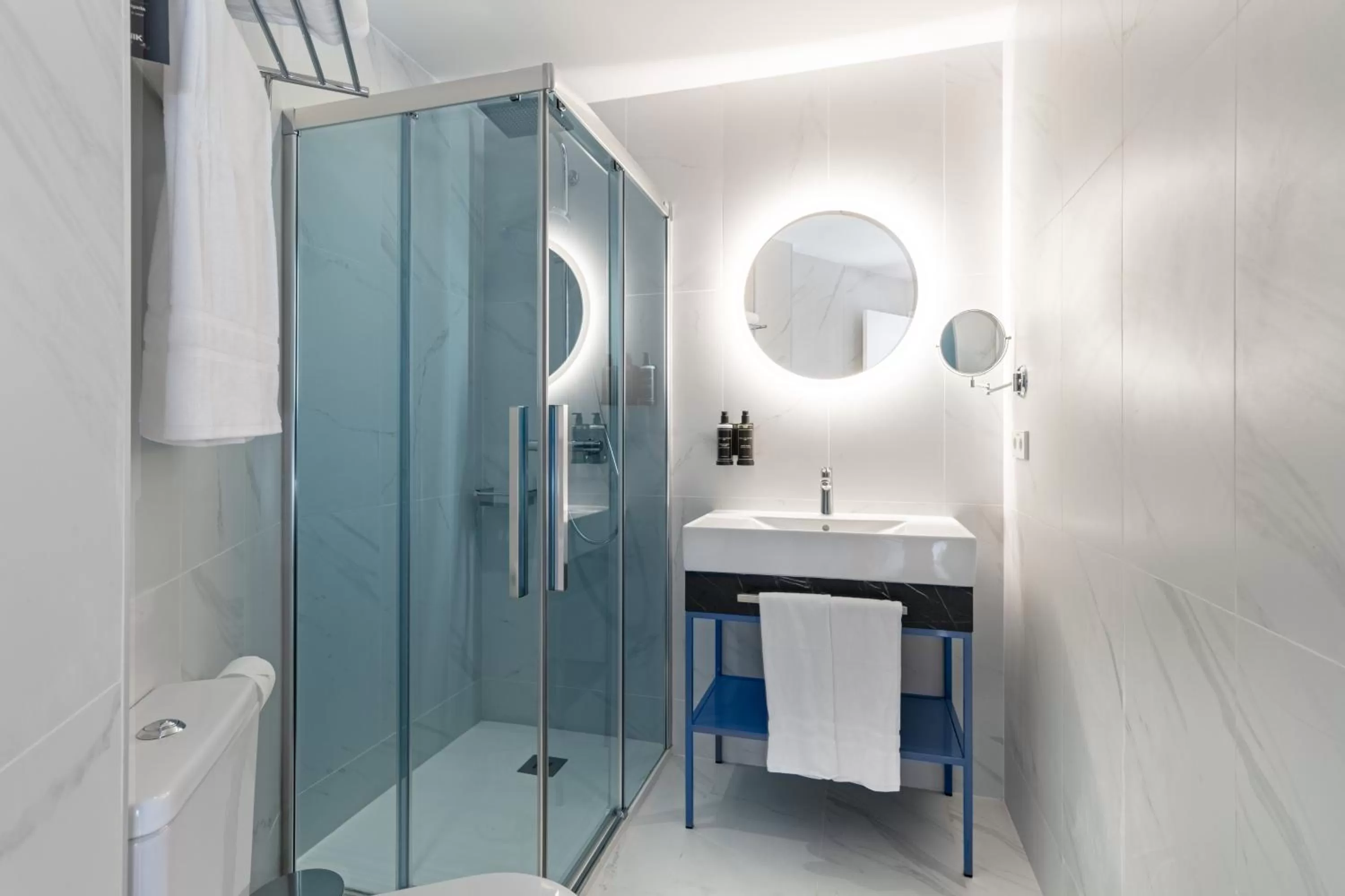 Bathroom in Ikonik Gran Vía