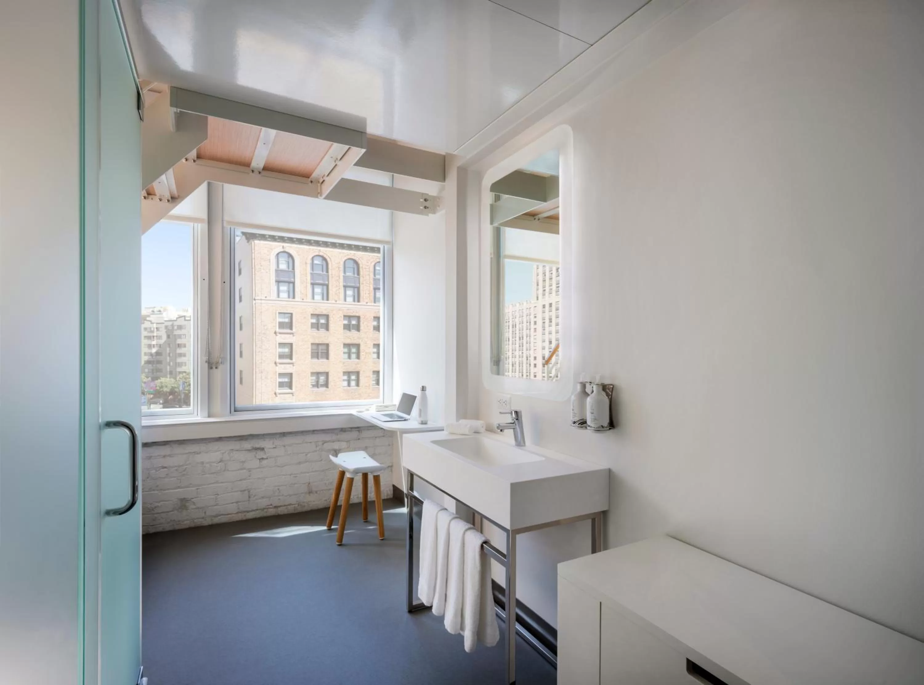 City Sky Room in Yotel San Francisco