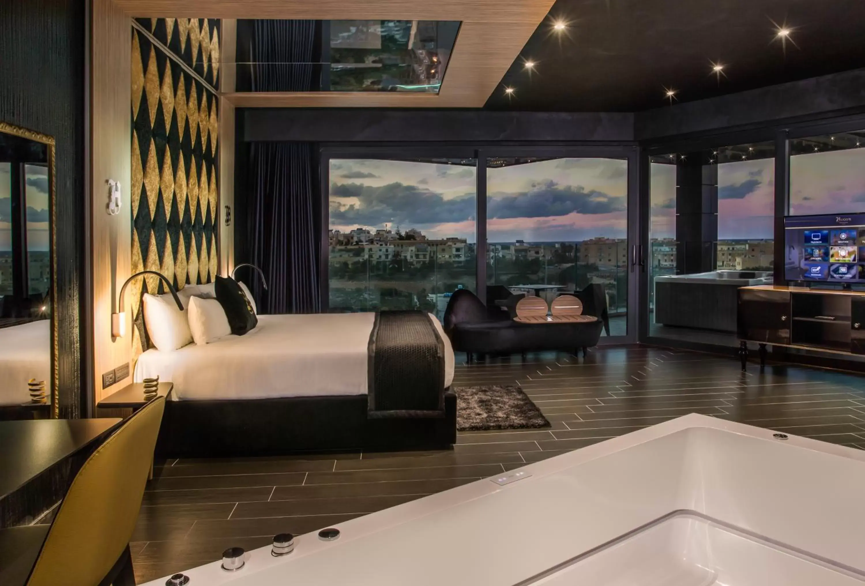 Superior Suite with Terrace and Hot Tub in H Hotel & SPA - Adults Only Superior Suite with Terrace and Hot Tub in H Hotel & SPA - Adults Only