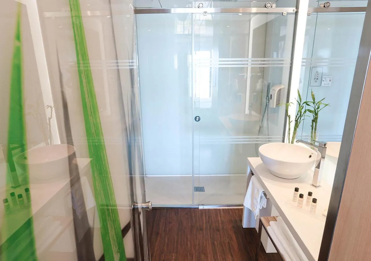 Bathroom in KAKTUS Hotel Volga