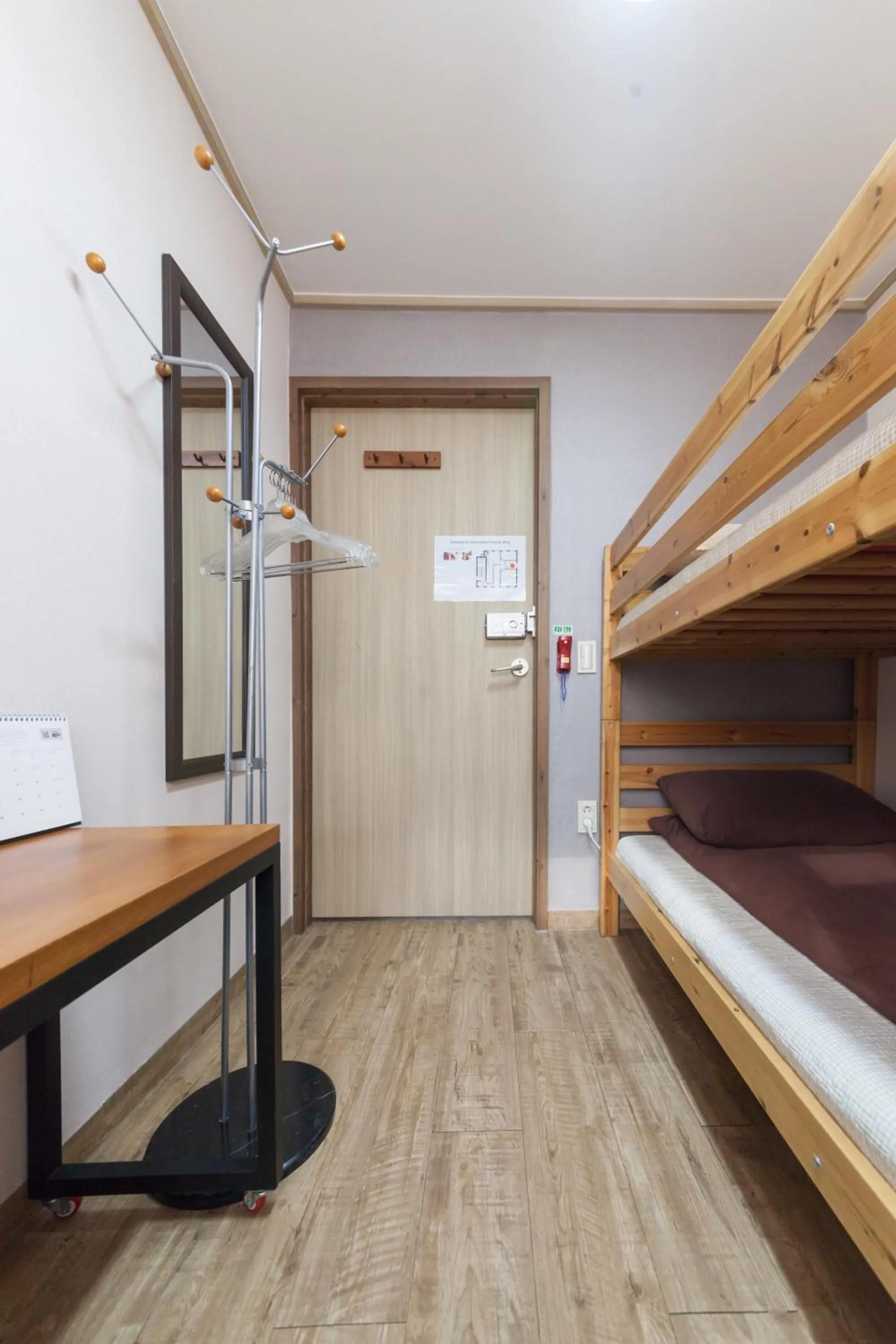 bunk bed, Bed in Yehadoye Guesthouse