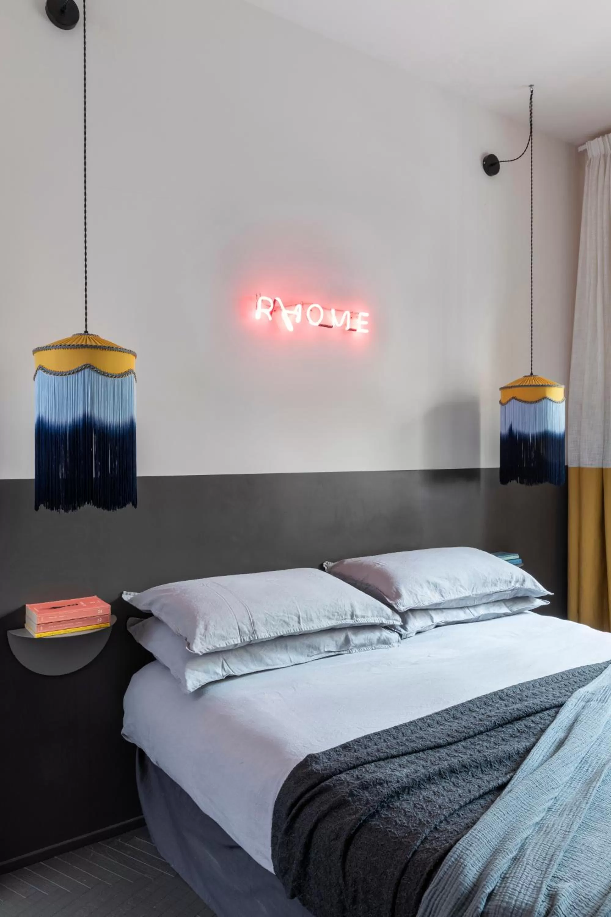 Photo of the whole room, Bed in MARCANTONIO HOME ROME - Vatican -