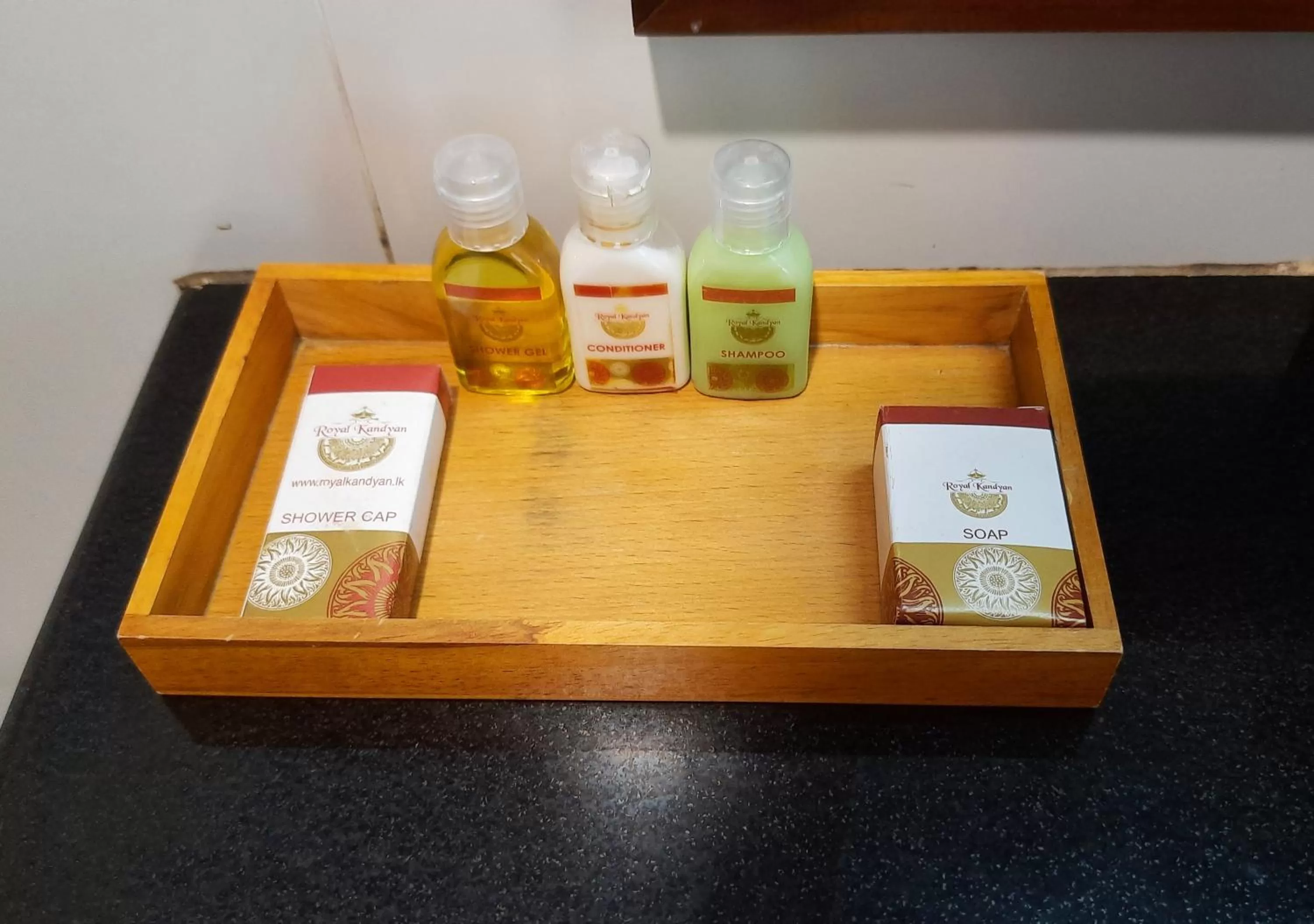 Shower in Royal Kandyan Hotel