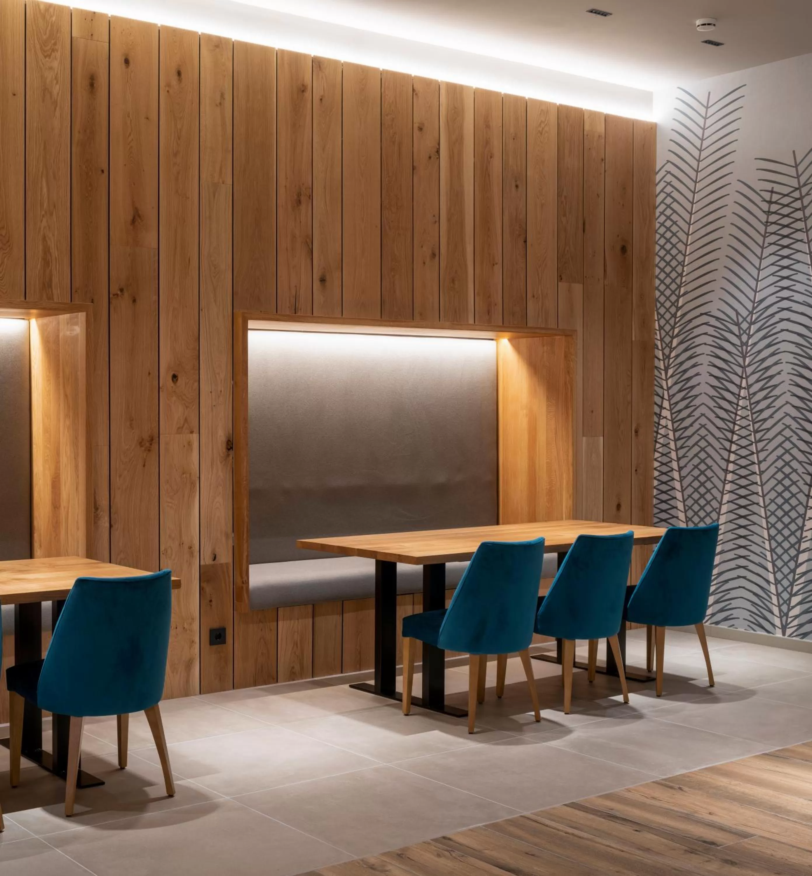 Seating area in Hotel Ciudad de Logroño