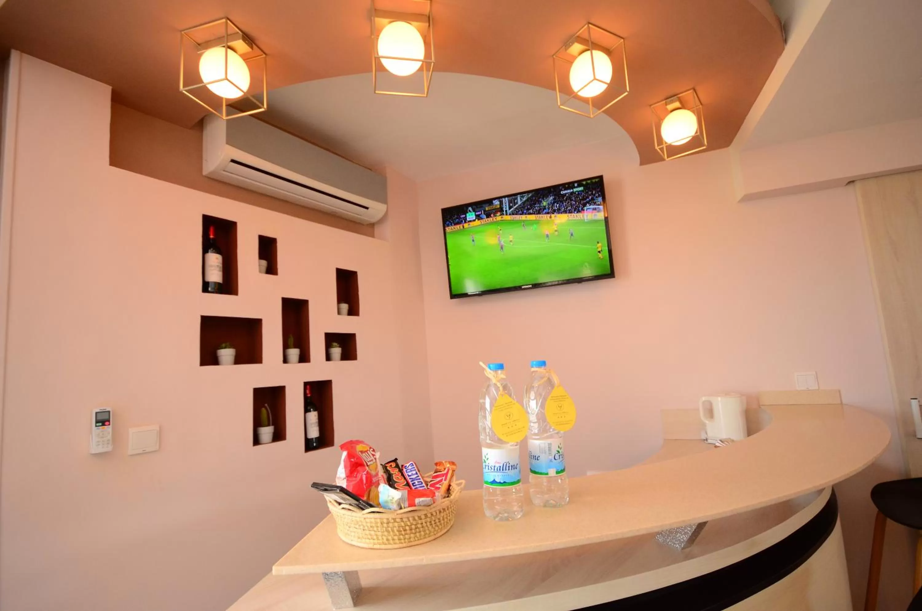 TV and multimedia in Hotel La Villette