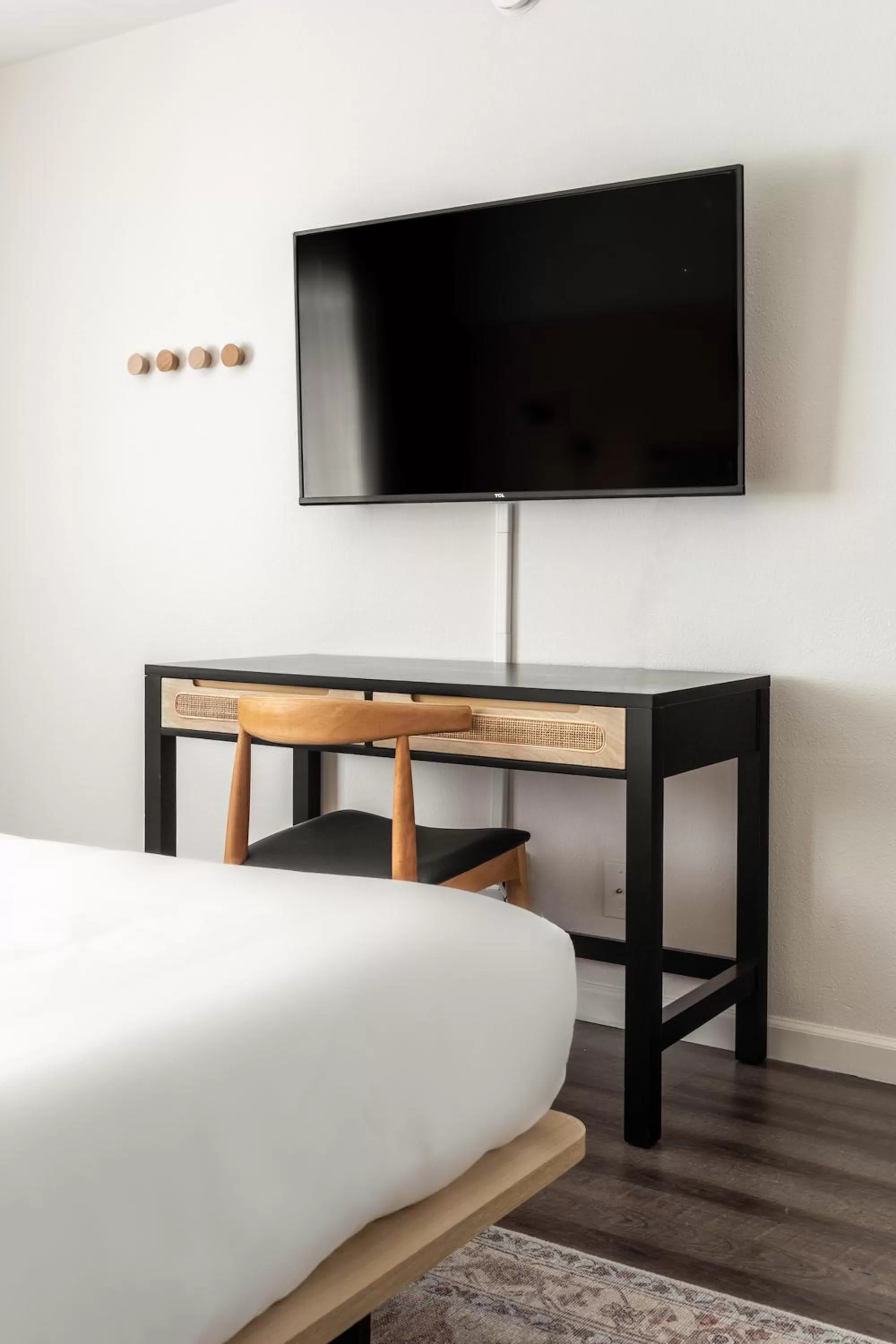 TV and multimedia, TV/Entertainment Center in Kasa Palo Alto