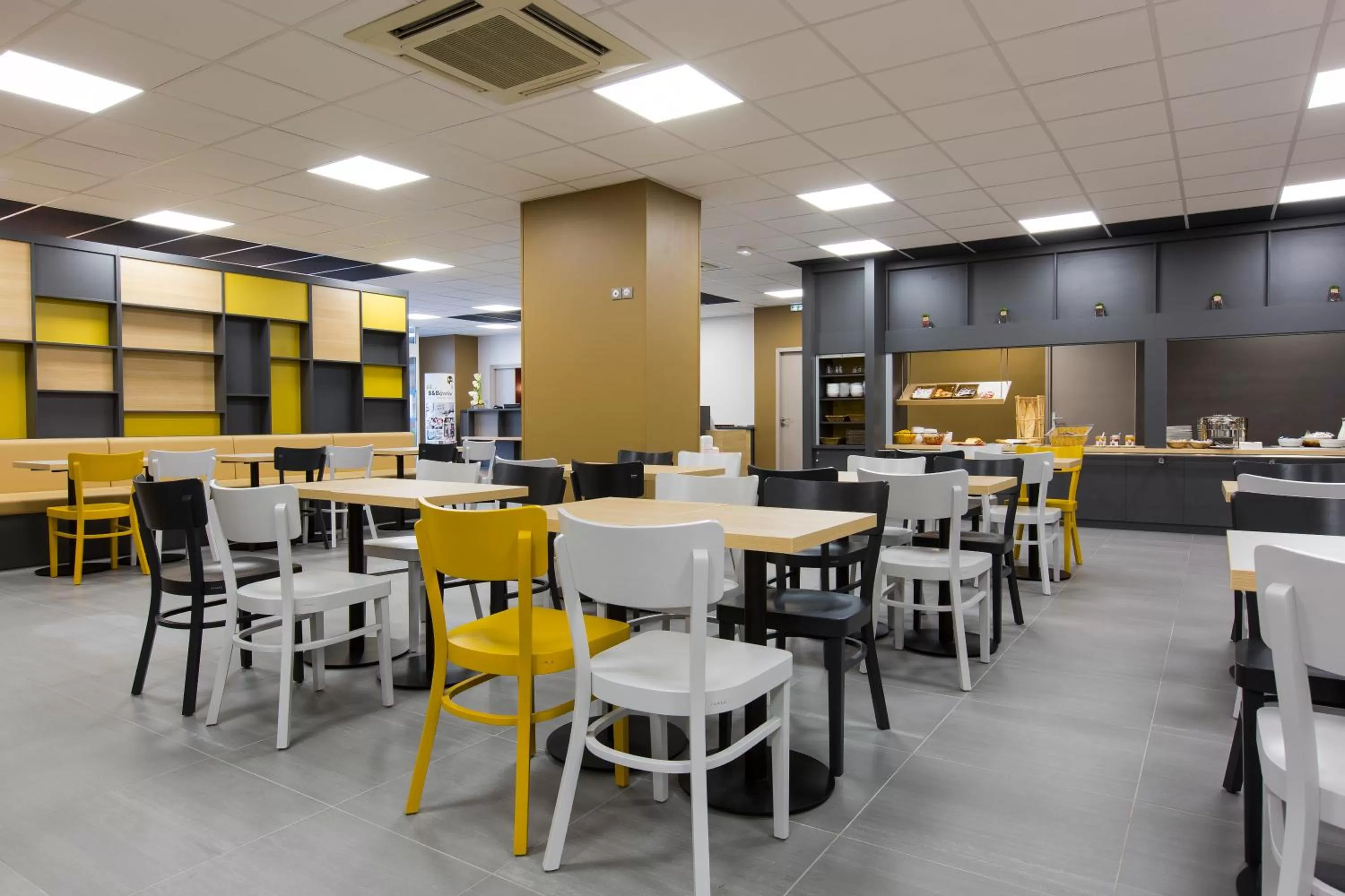 Breakfast in B&B HOTEL Rouen Centre