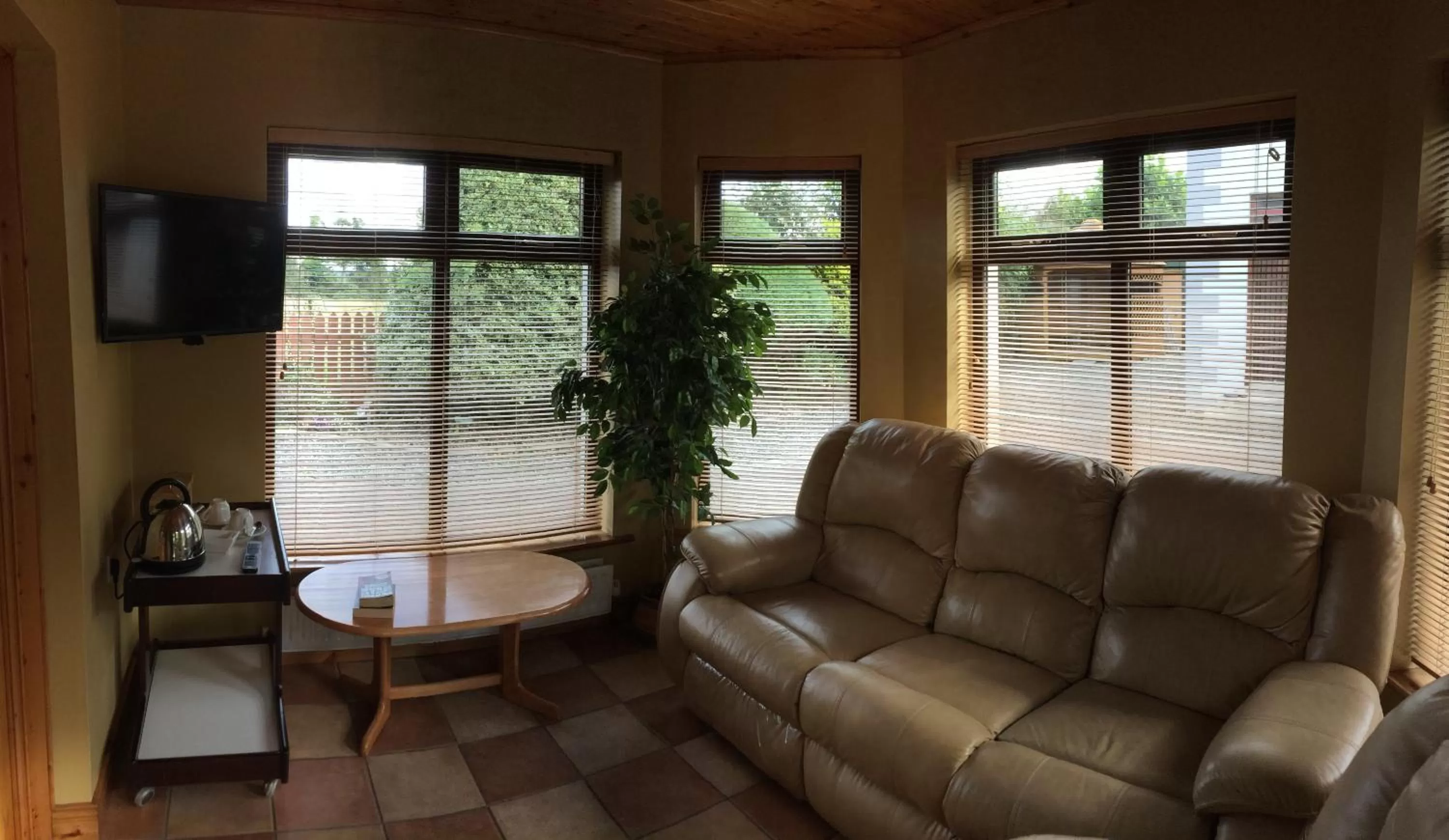 Day in Johnny B's B&B