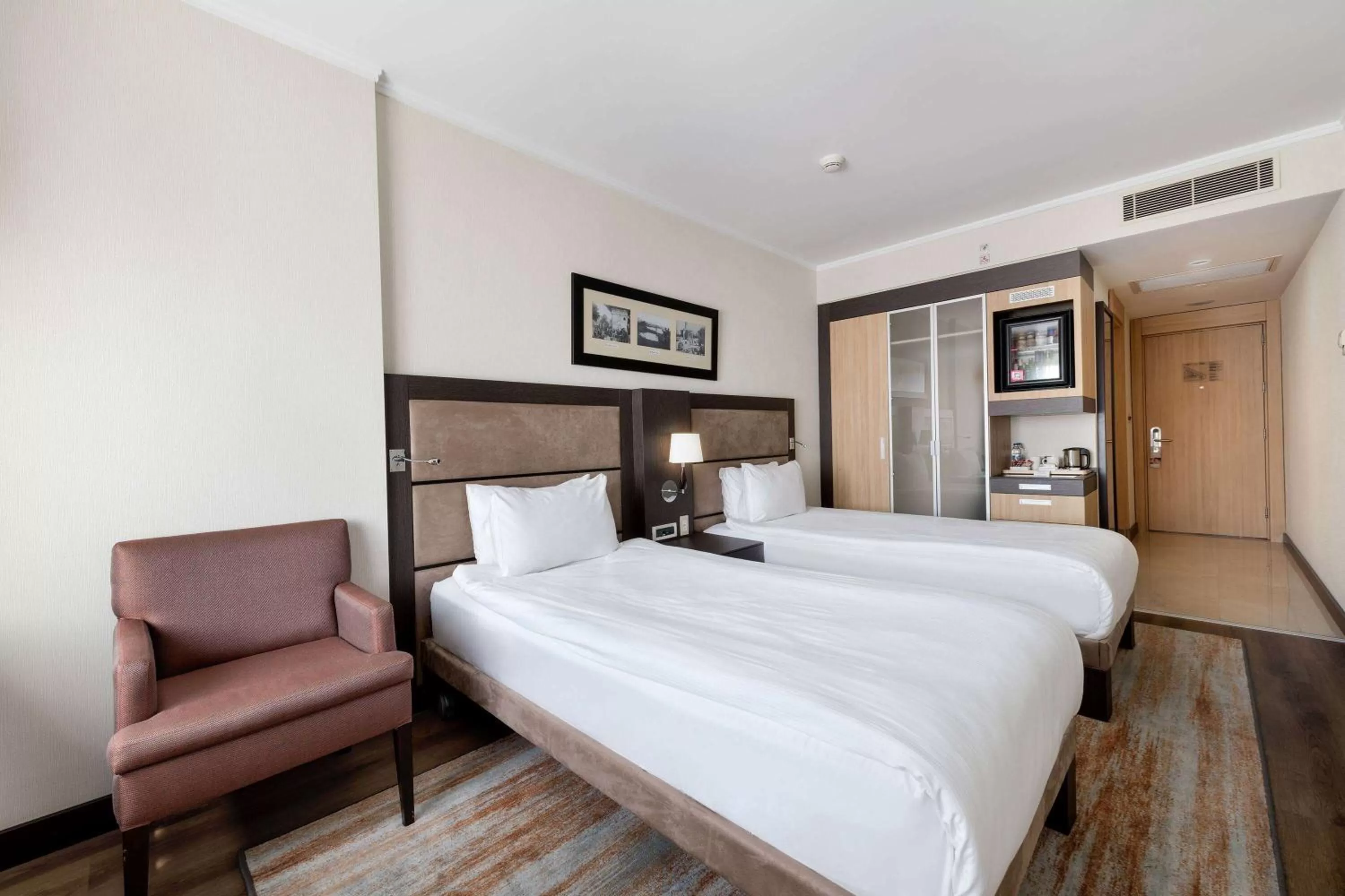 Photo of the whole room, Bed in Ramada Plaza By Wyndham Istanbul City Center