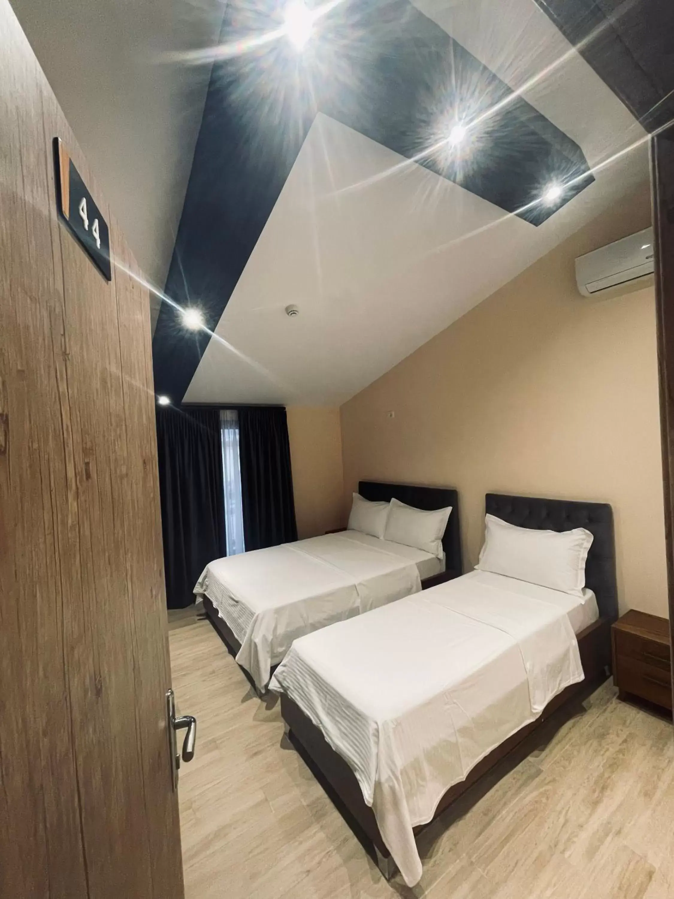 Double or Twin Room in SR99 Hotel Double or Twin Room in SR99 Hotel