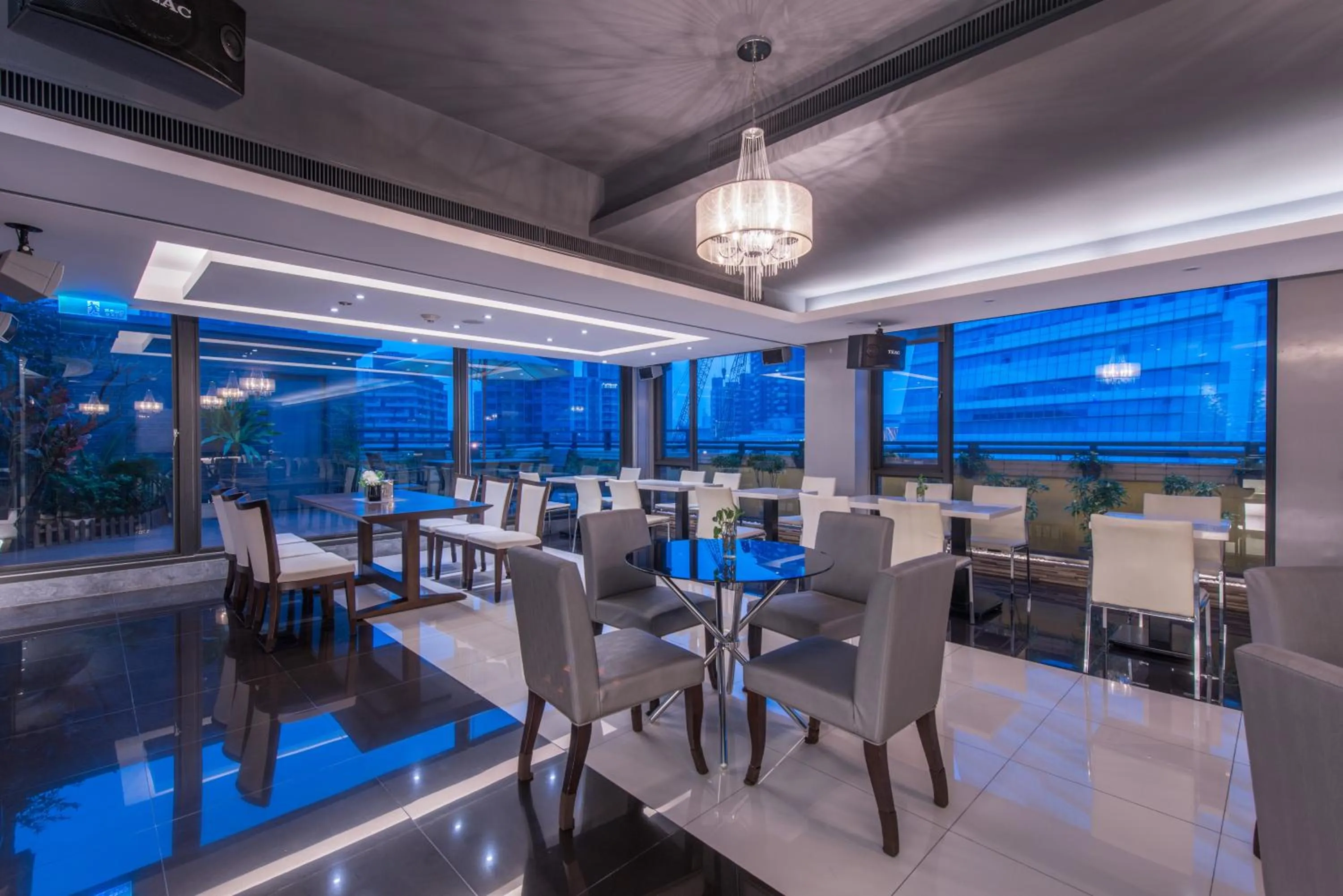 Restaurant/places to eat in Forward Hotel Taipei Nangang