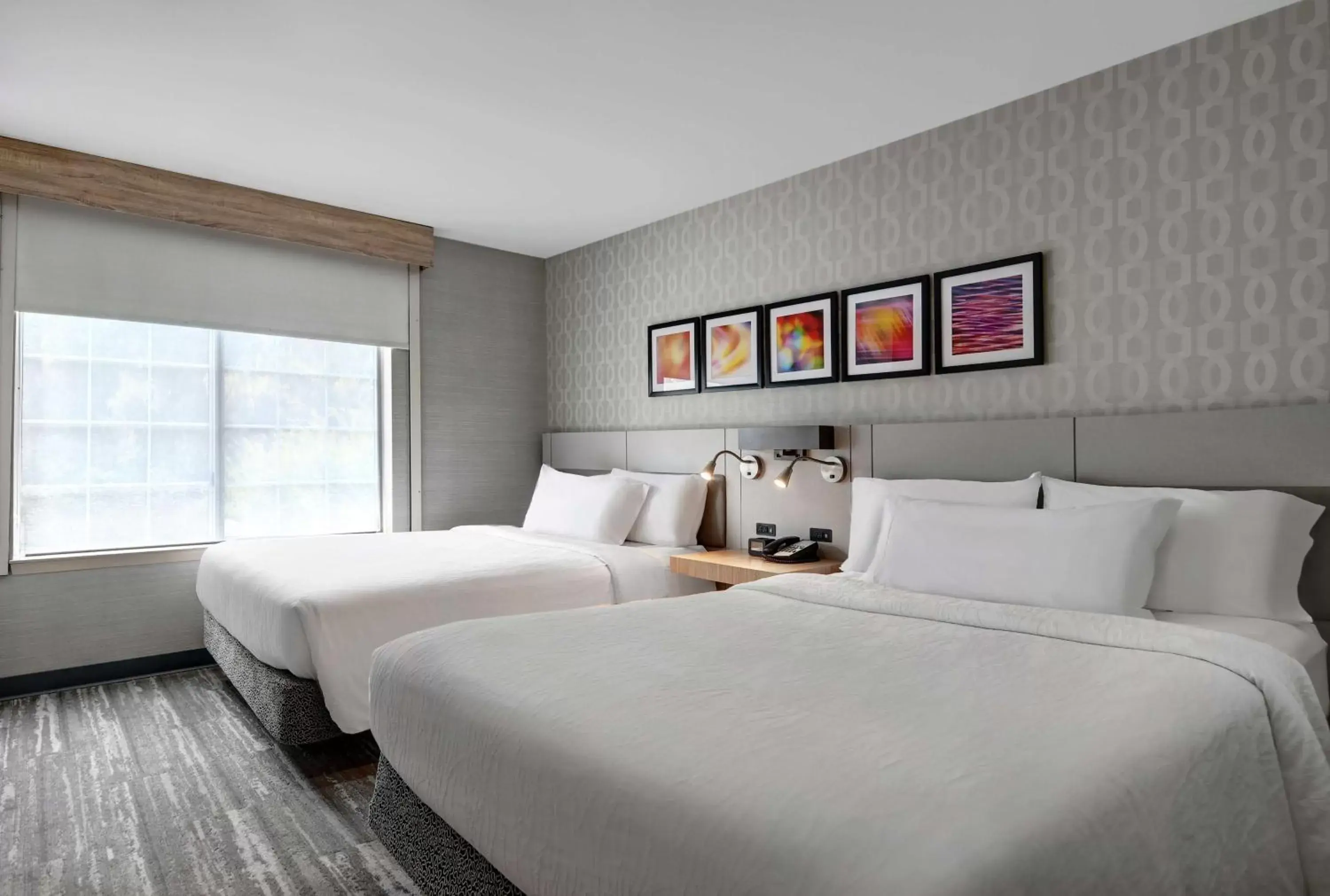 Queen Room with Two Queen Beds in Hilton Garden Inn Hamilton Queen Room with Two Queen Beds in Hilton Garden Inn Hamilton