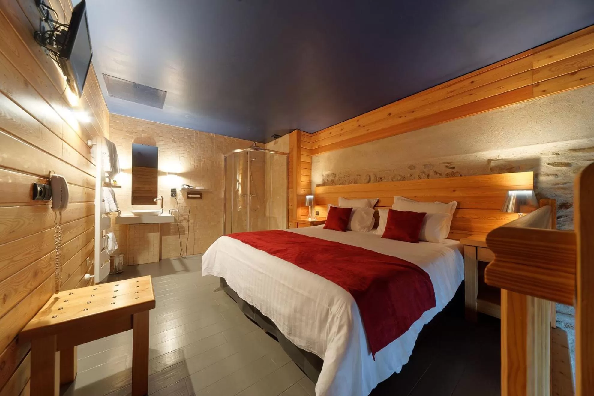 Bed in Casino Circus d'Allevard