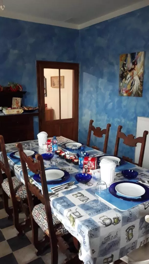 Communal lounge/ TV room in AGRITURISMO Barone Rosso