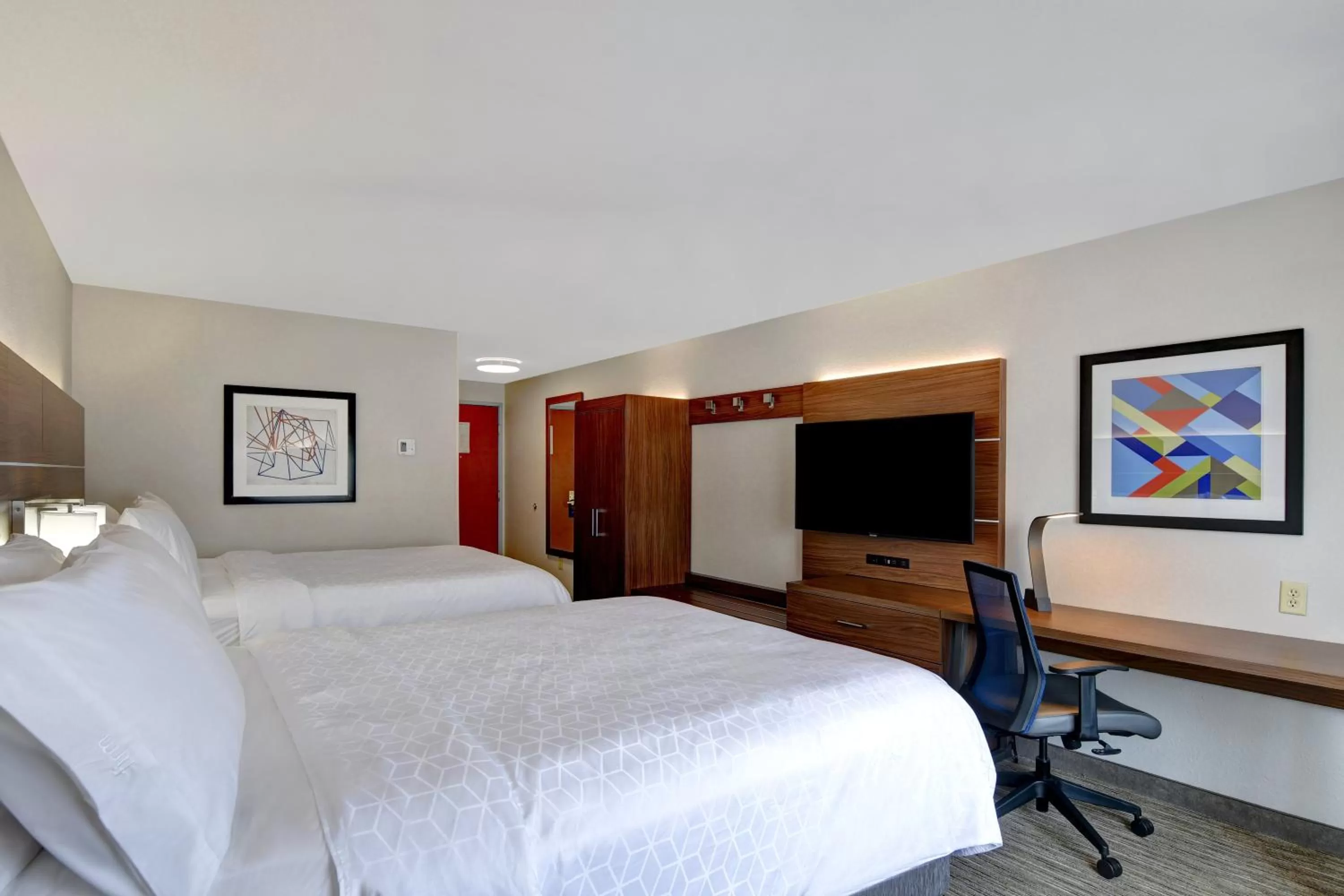 Photo of the whole room, Bed in Holiday Inn Express Hotel & Suites Anderson I-85 - HWY 76, Exit 19B by IHG