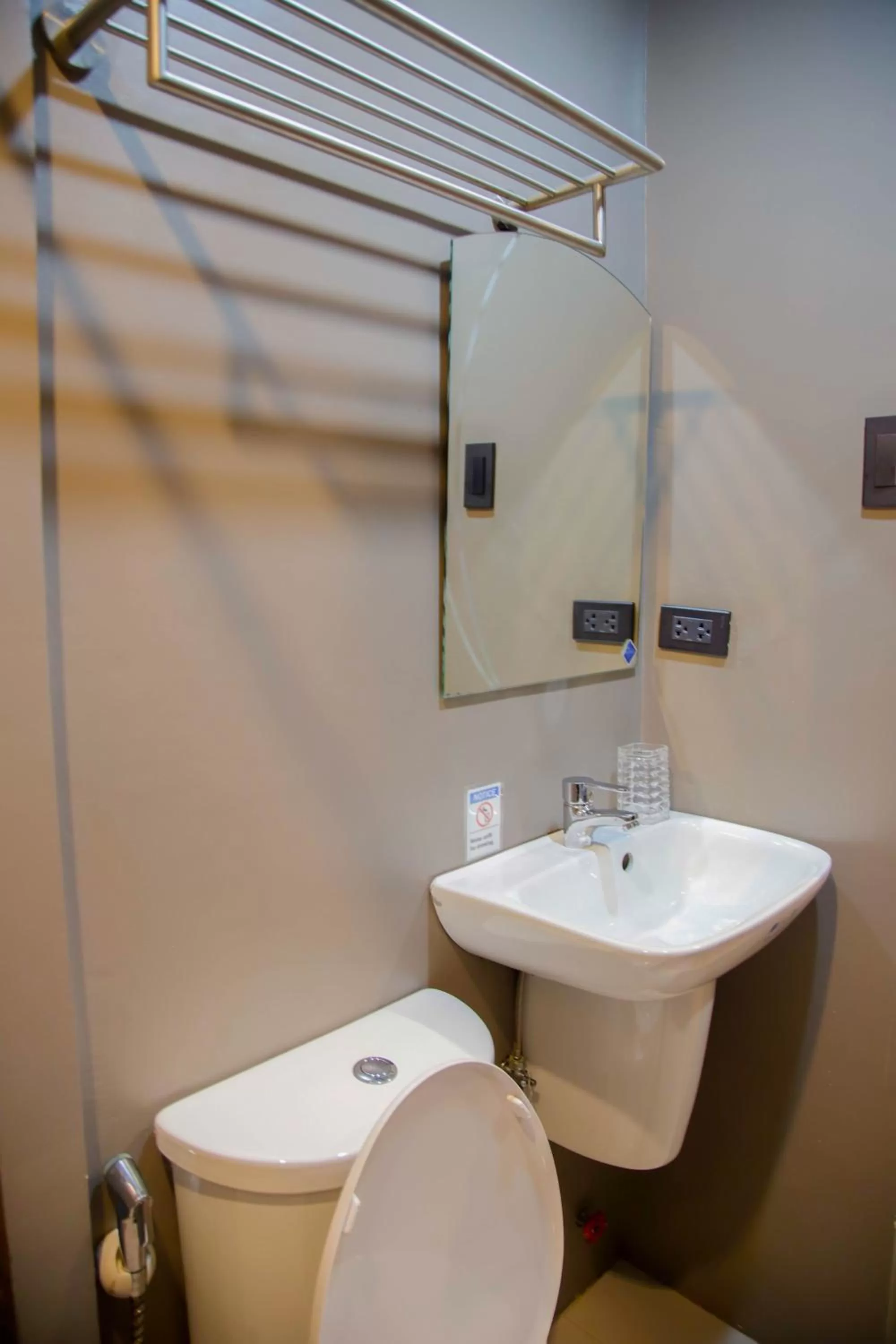 Toilet in The Ridge Coron