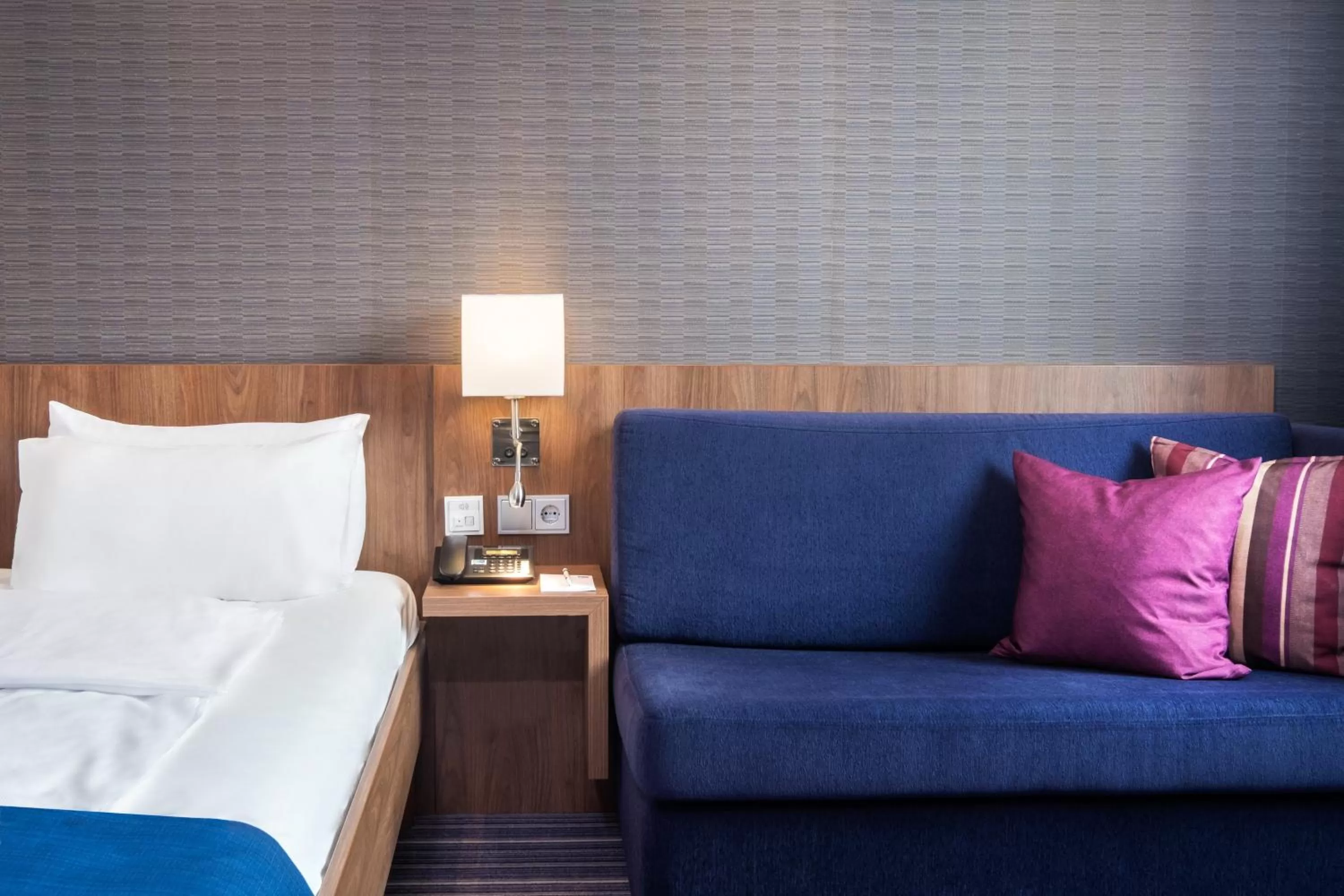 Photo of the whole room, Bed in Holiday Inn Express Friedrichshafen by IHG