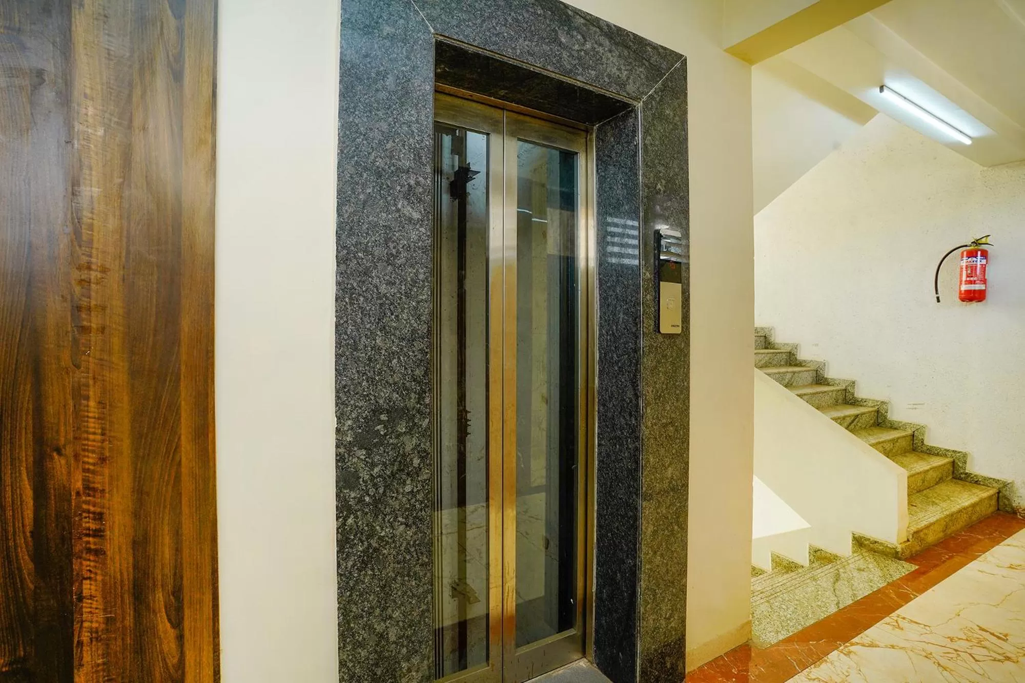 elevator in FabHotel Bhiwandi Palace