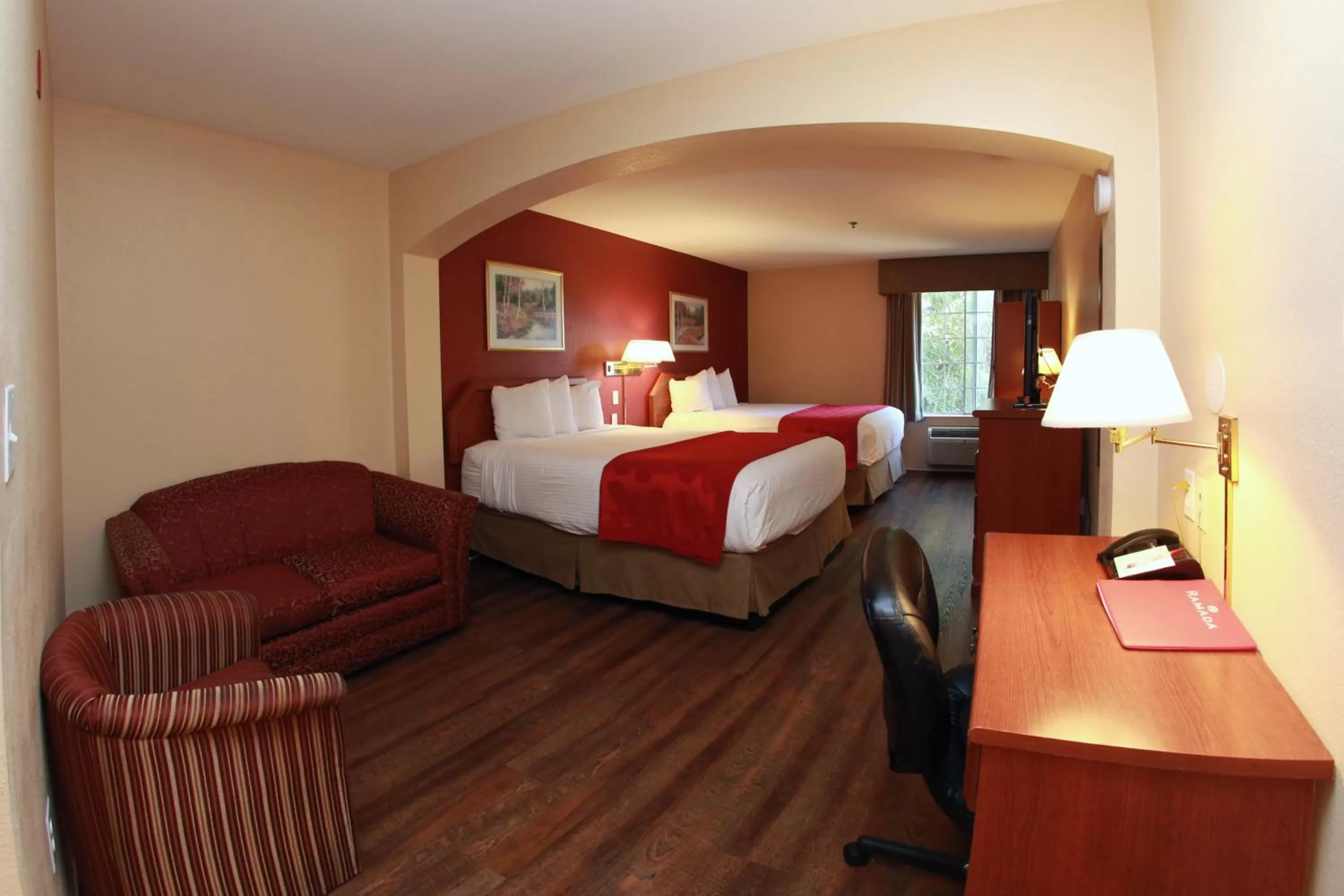 Photo of the whole room, Bed in Ramada by Wyndham Fresno Northwest