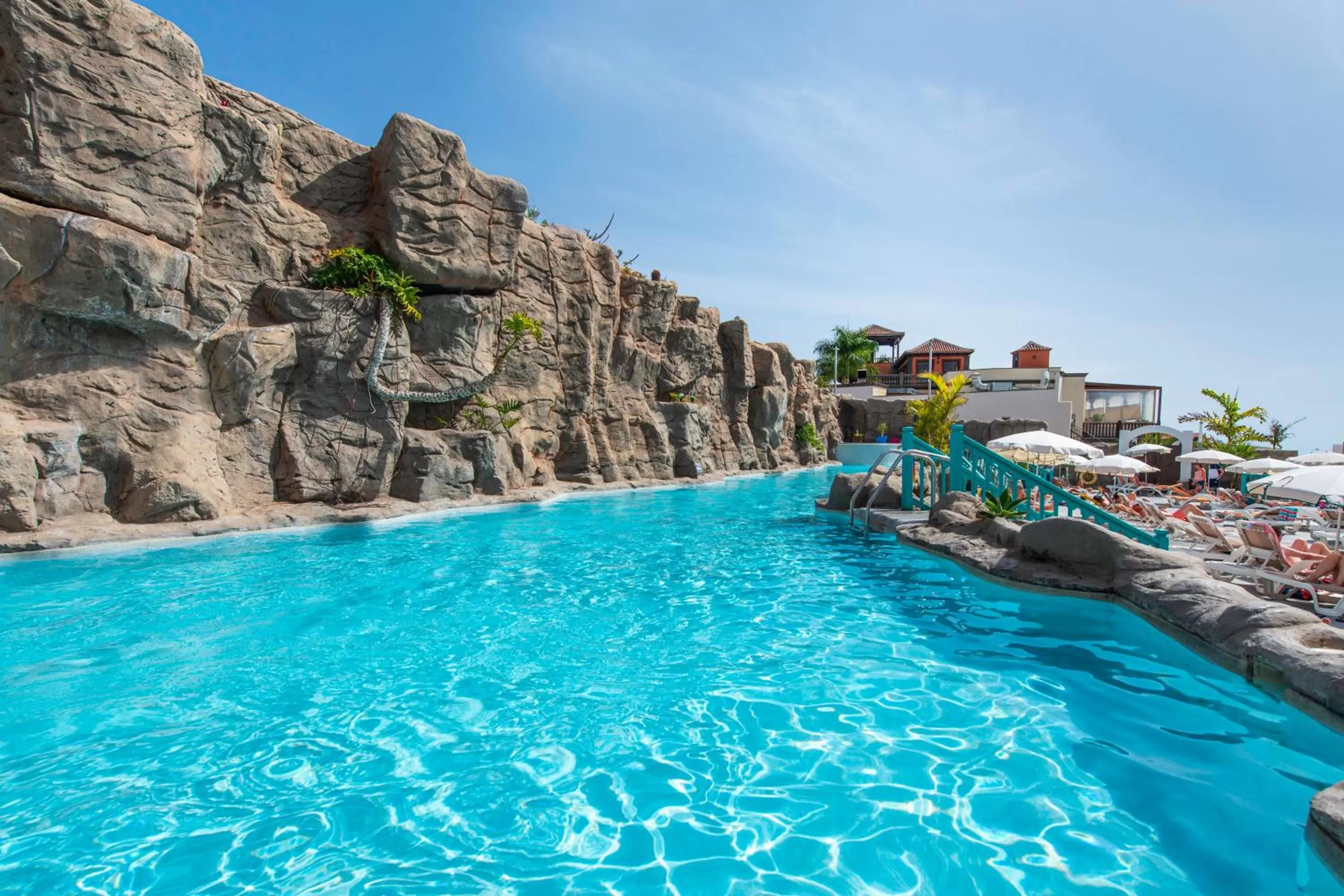 Swimming pool in Paradise Park Fun Lifestyle Hotel