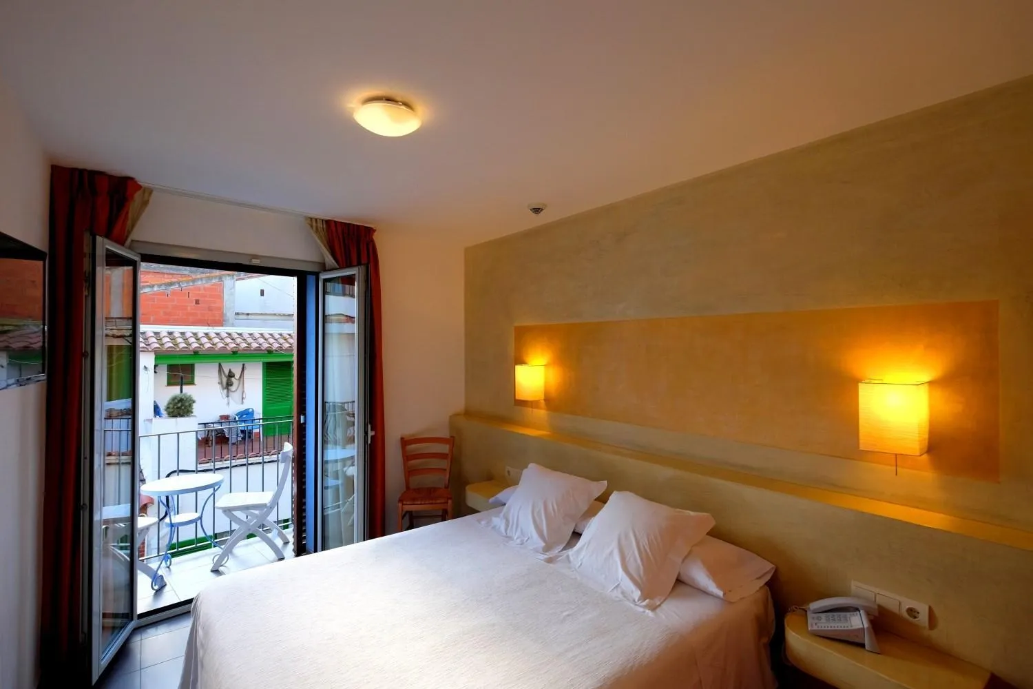 Photo of the whole room, Bed in Hotel Carmen