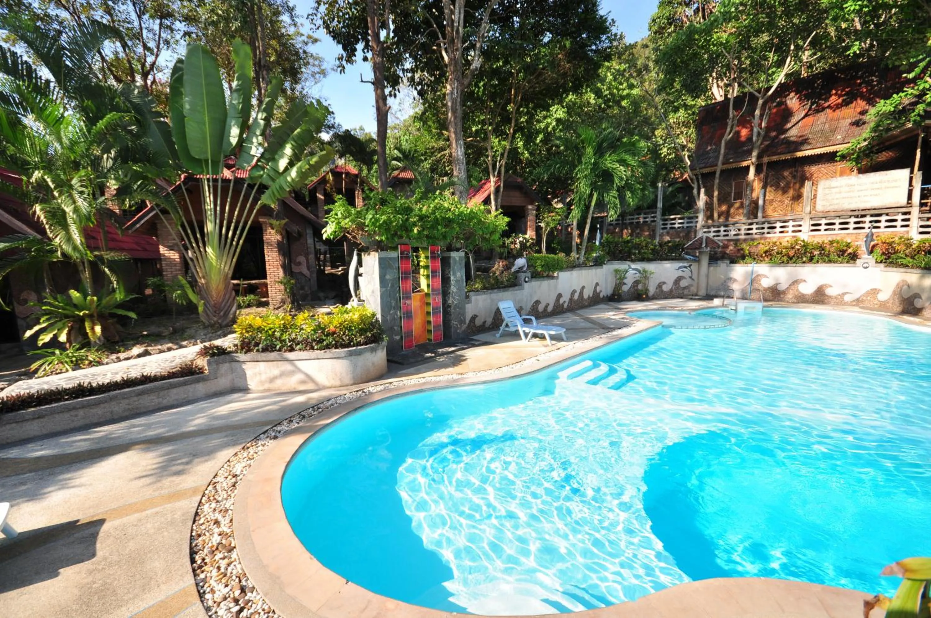 Swimming pool in Railay Viewpoint Resort