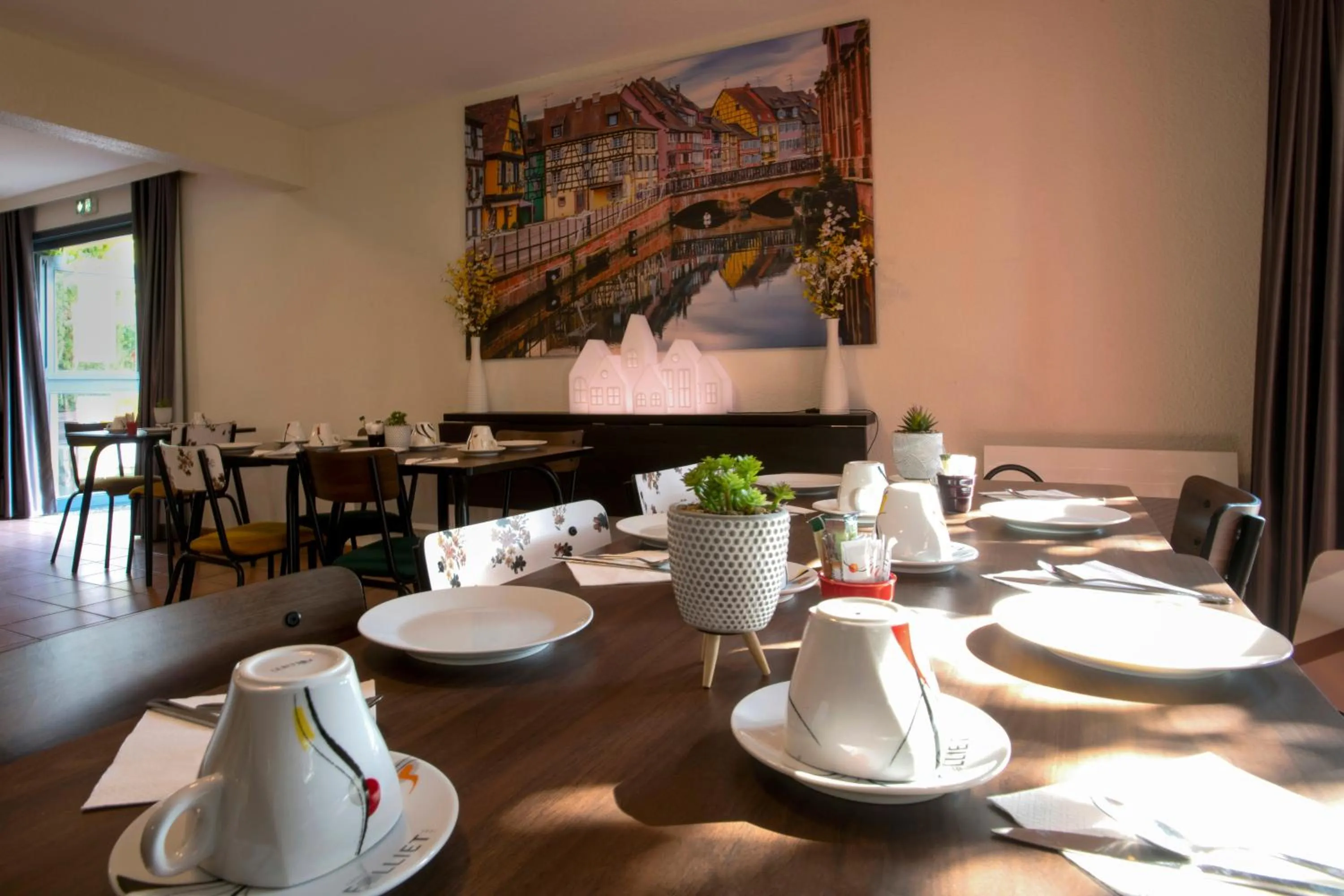 Breakfast in Hotel Arc-En-Ciel Colmar Contact Hotel