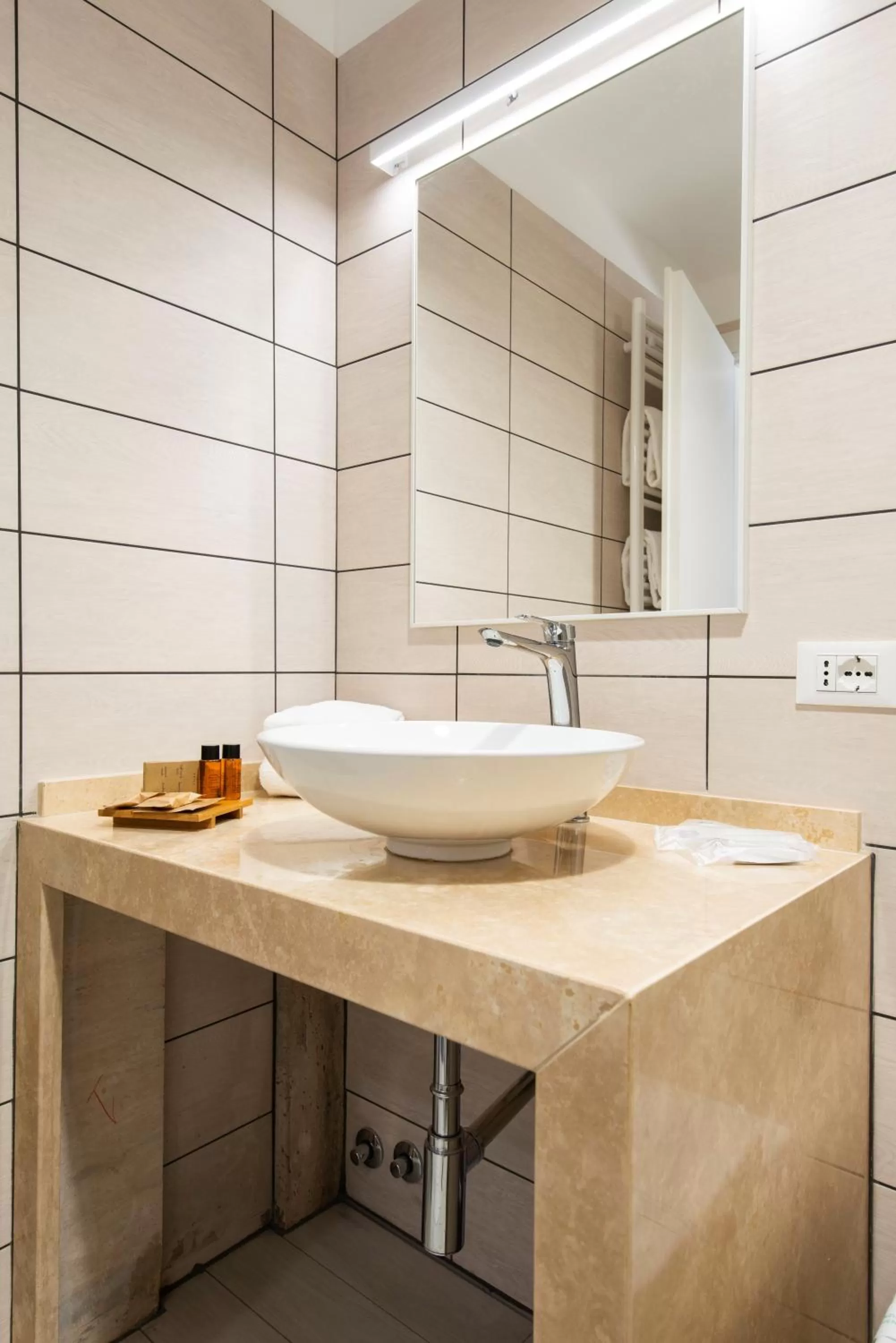 Bathroom in Domus Porto Di Traiano Resort