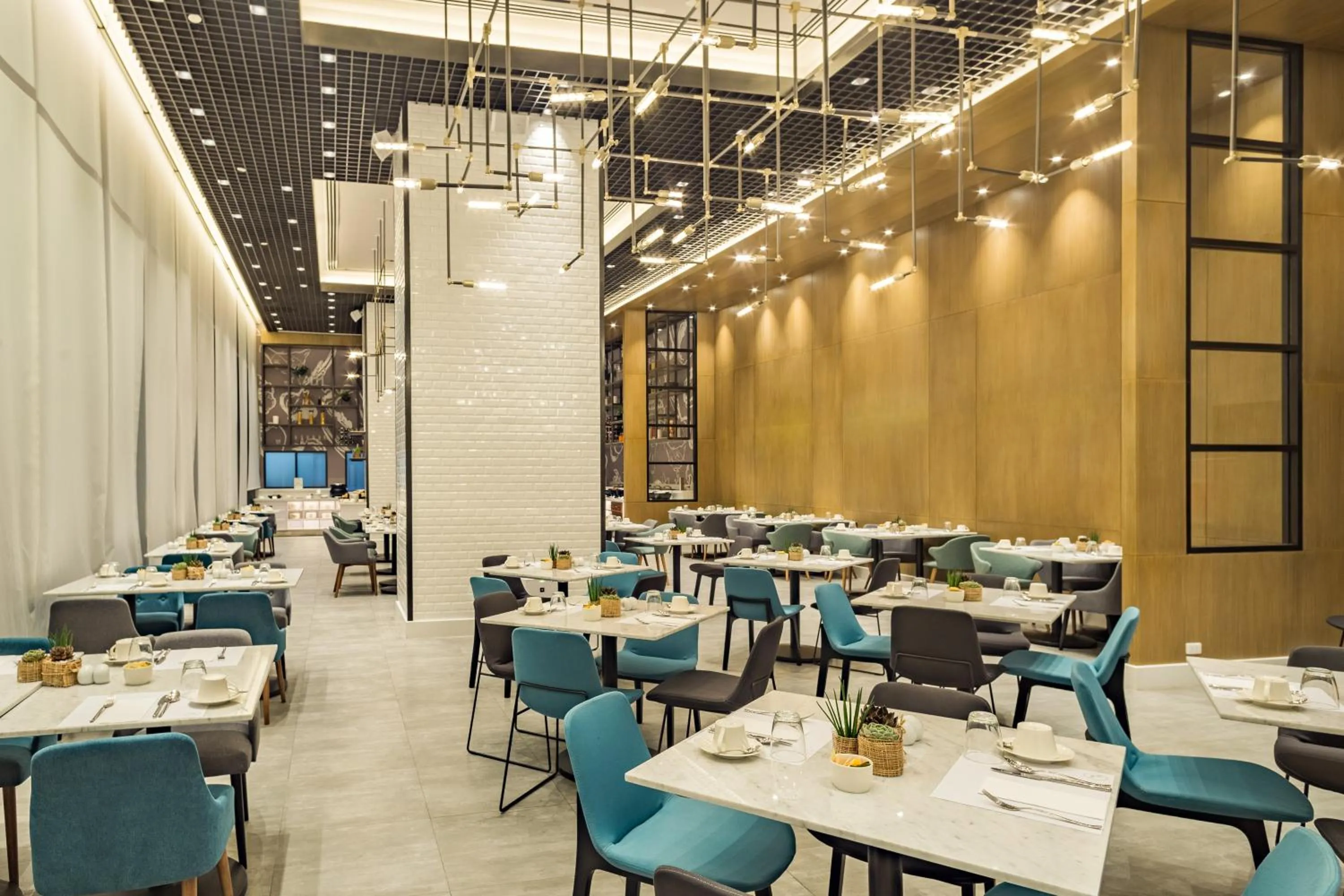 Restaurant/places to eat in Citadines Bay City Manila