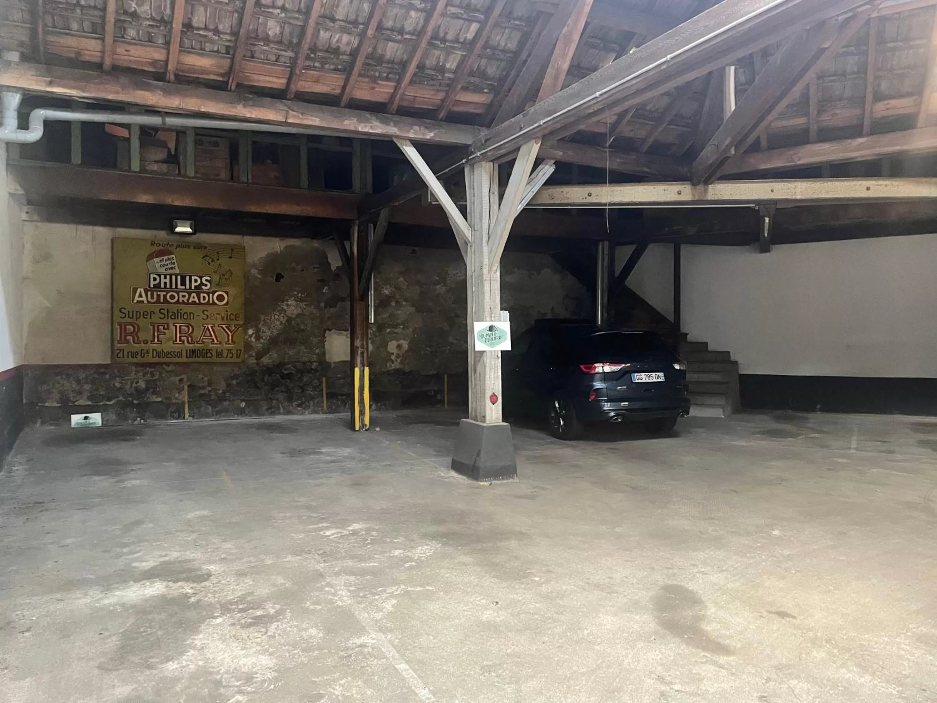 Parking in Dupain & Dubeurre Appart'Hôtel - Parking