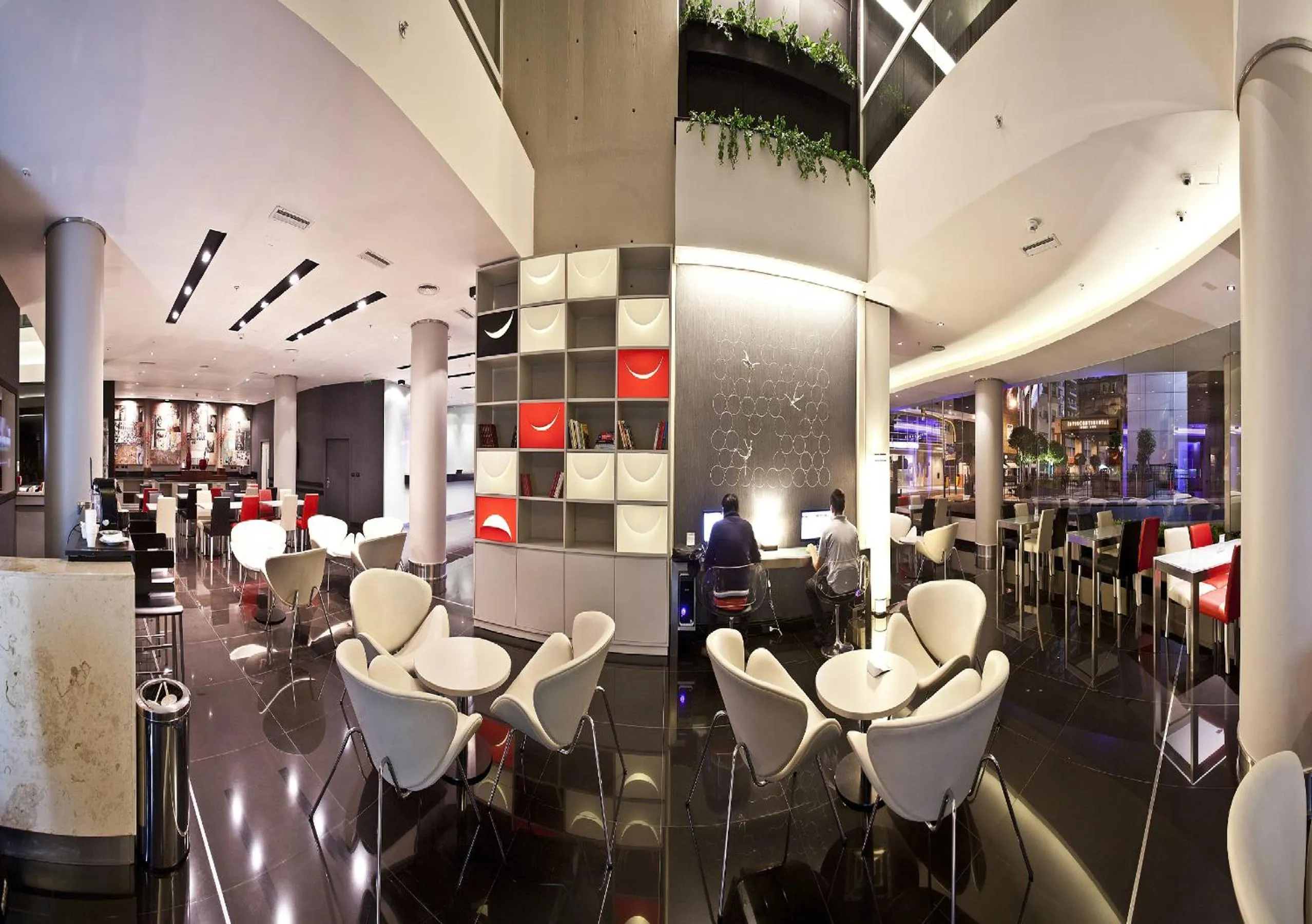 Lounge or bar in Two Hotel Buenos Aires