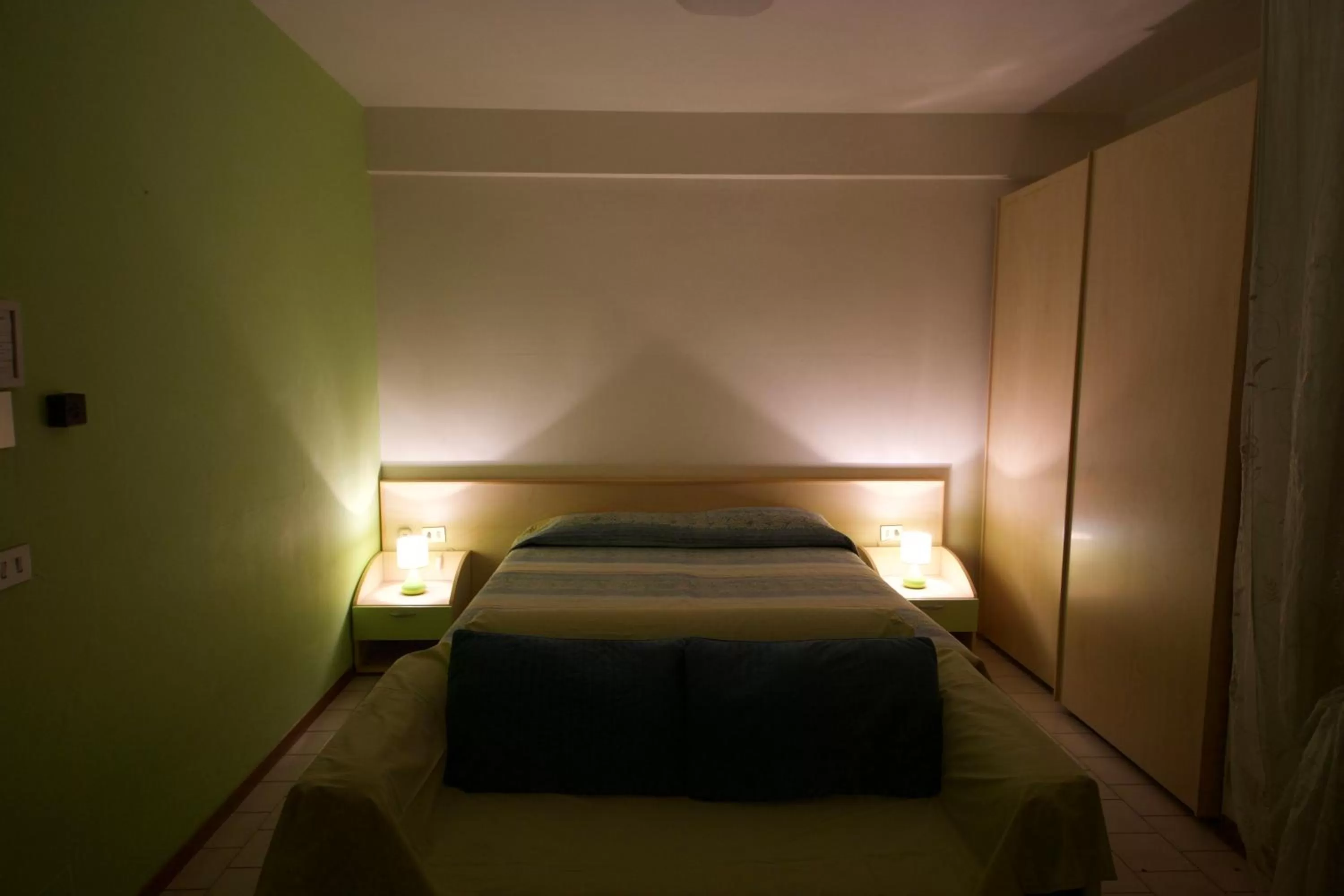 Bed in Parmigianino Apartments