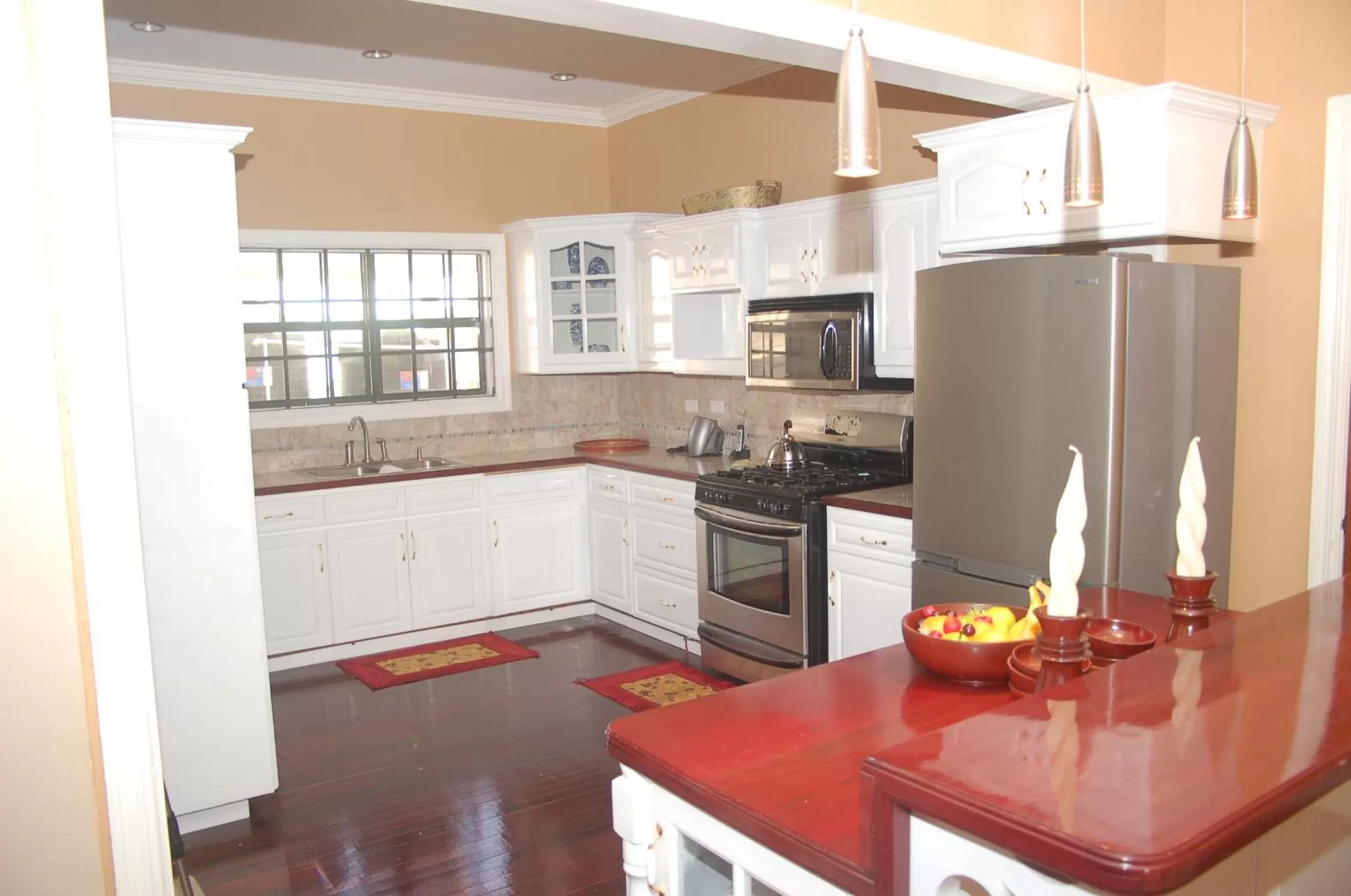 Food, Kitchen/Kitchenette in El Dorado Inn