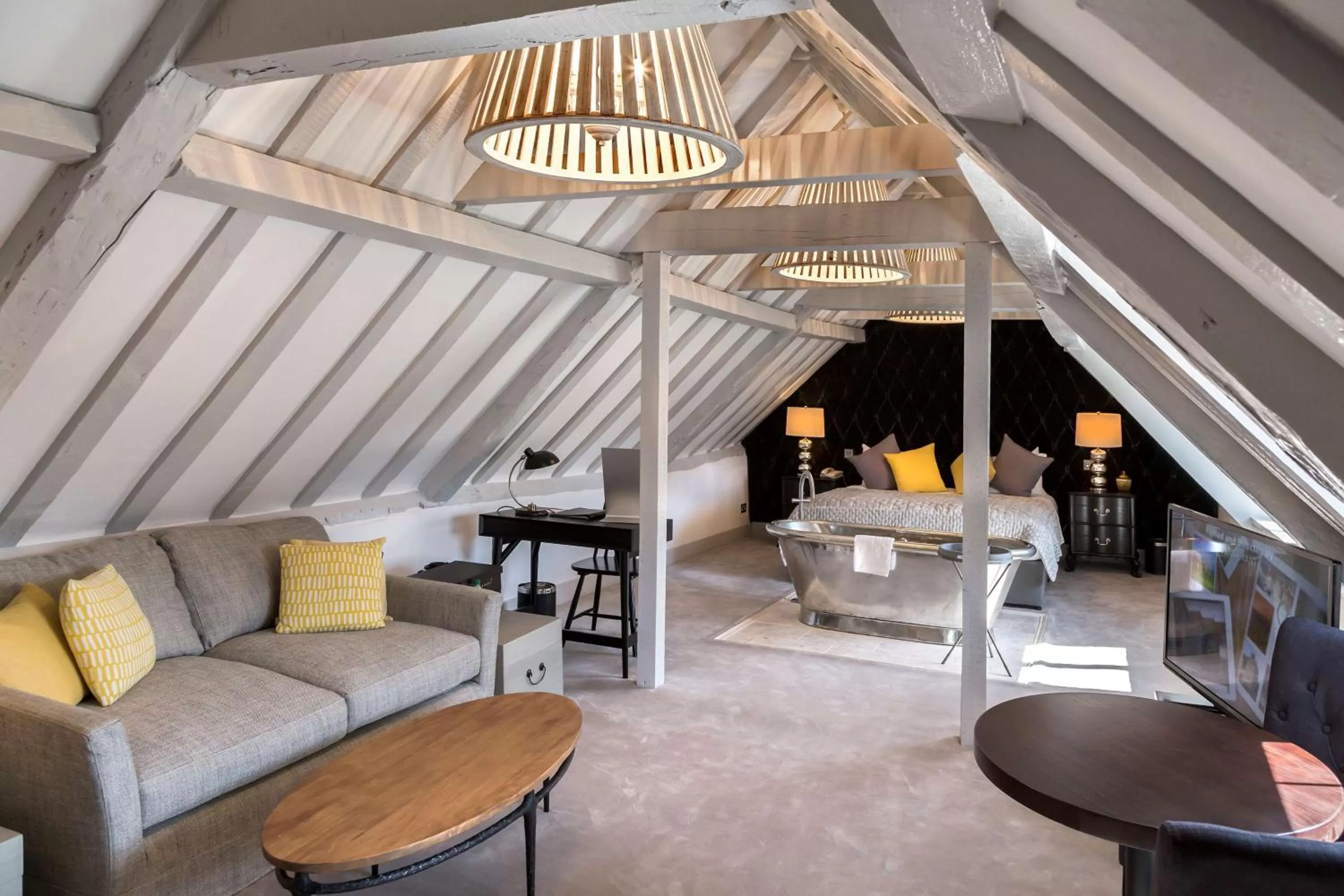 Photo of the whole room in Best Western Red Lion Hotel