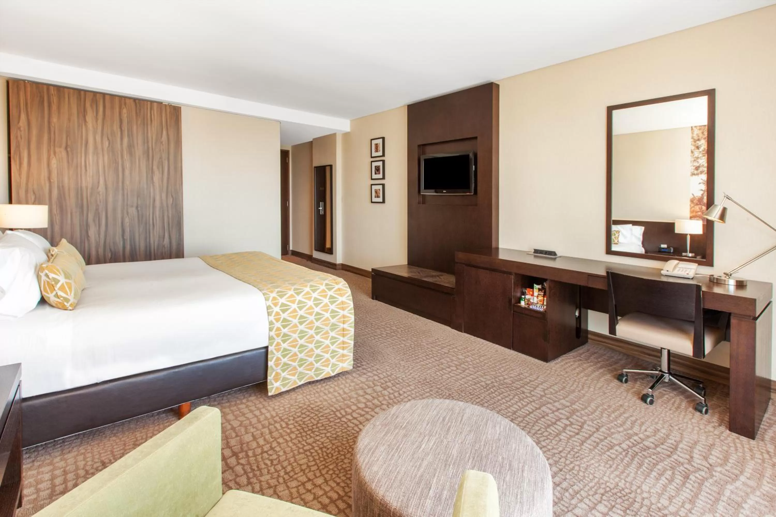 Deluxe Double or Twin Room with River View in Wyndham Nordelta Tigre - Buenos Aires