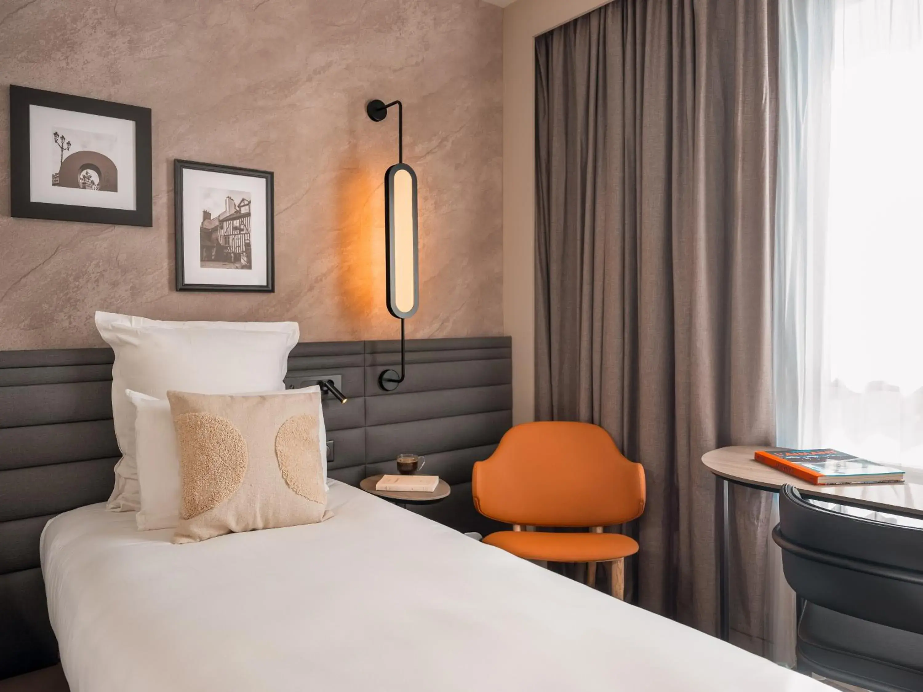 Family Suite - Two Connecting Rooms in Novotel Orléans Centre Gare Family Suite - Two Connecting Rooms in Novotel Orléans Centre Gare