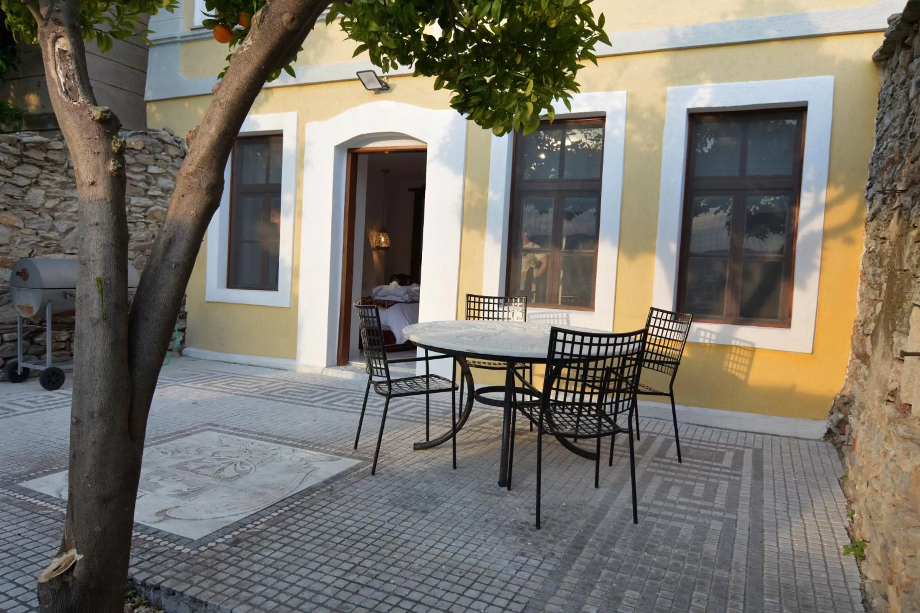 BBQ facilities in Amina Hanem Boutique Apartments
