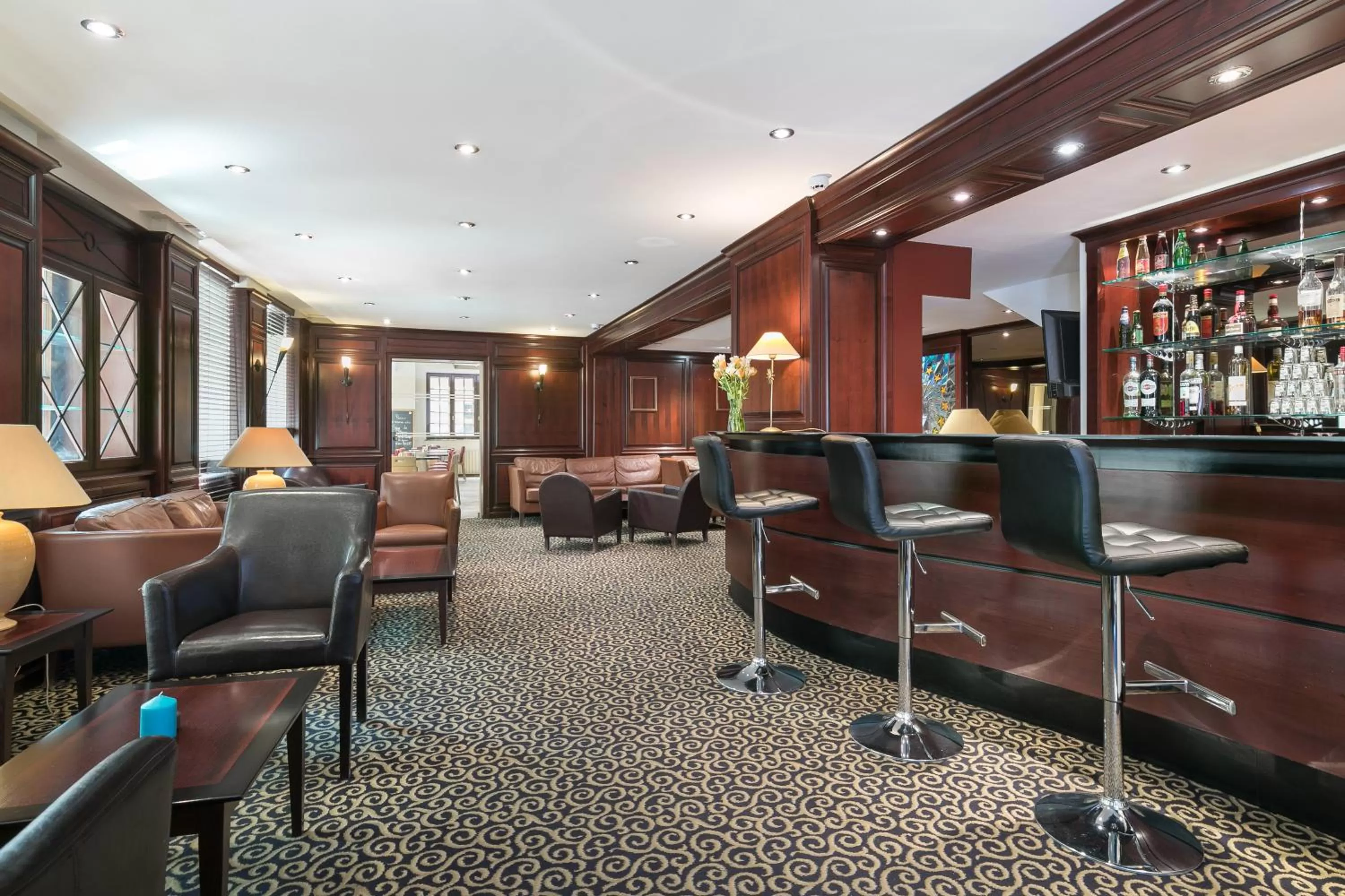 Lounge or bar in Hôtel de l'Europe by HappyCulture