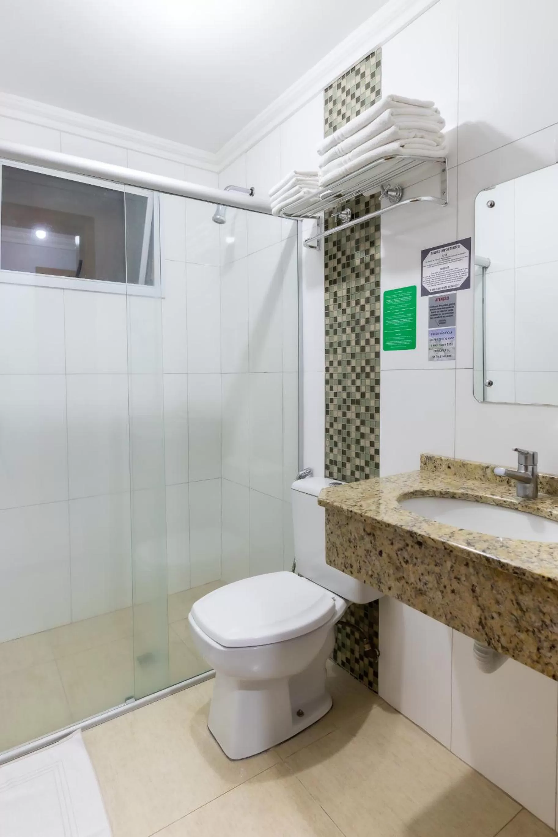 Bathroom in Hotel Baviera Iguassu