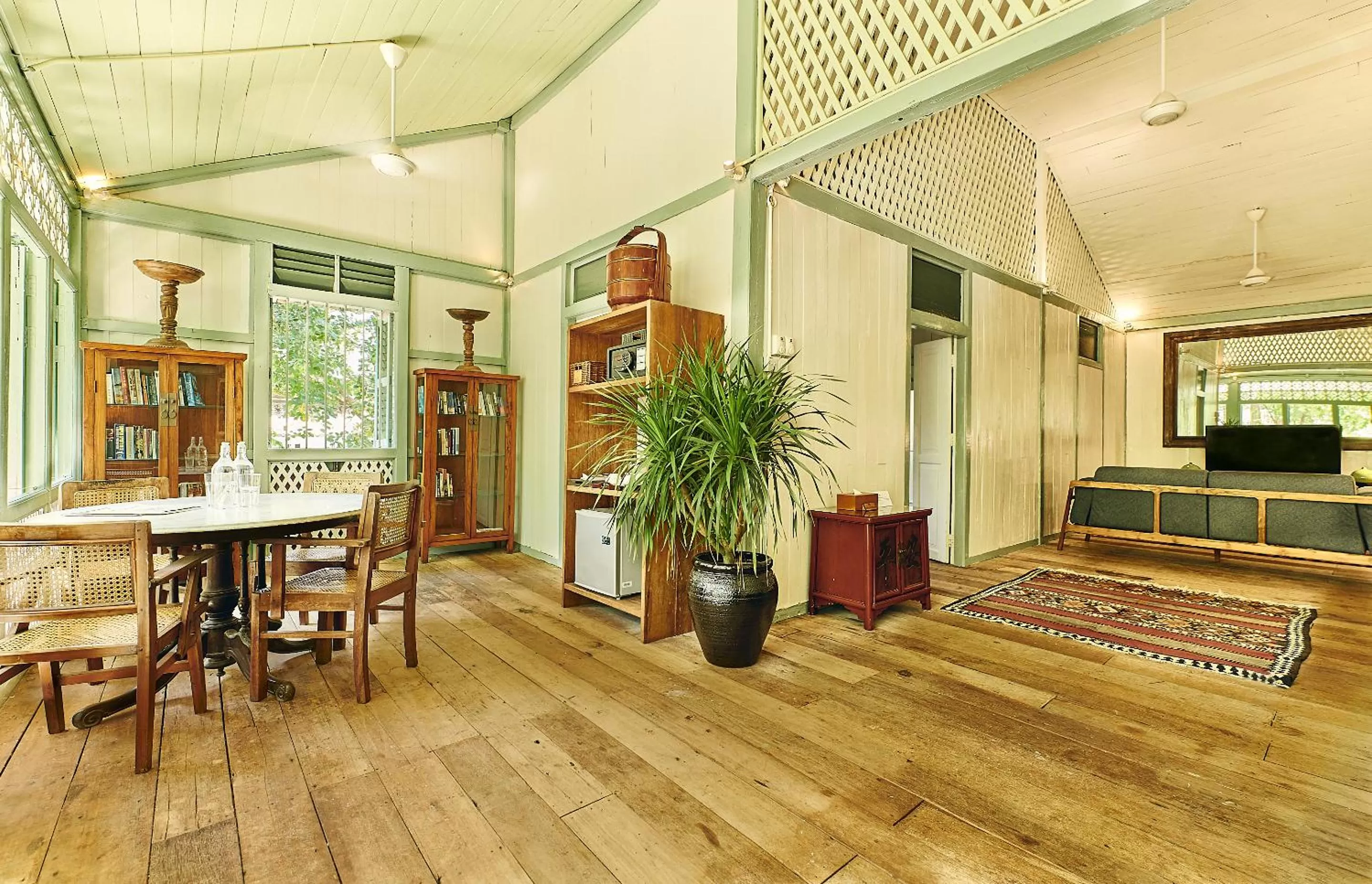 Living room in Temple Tree Resort