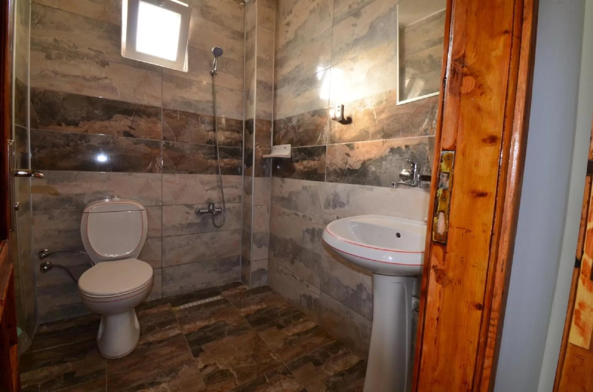 Bathroom in Kiriş Garden Hotel