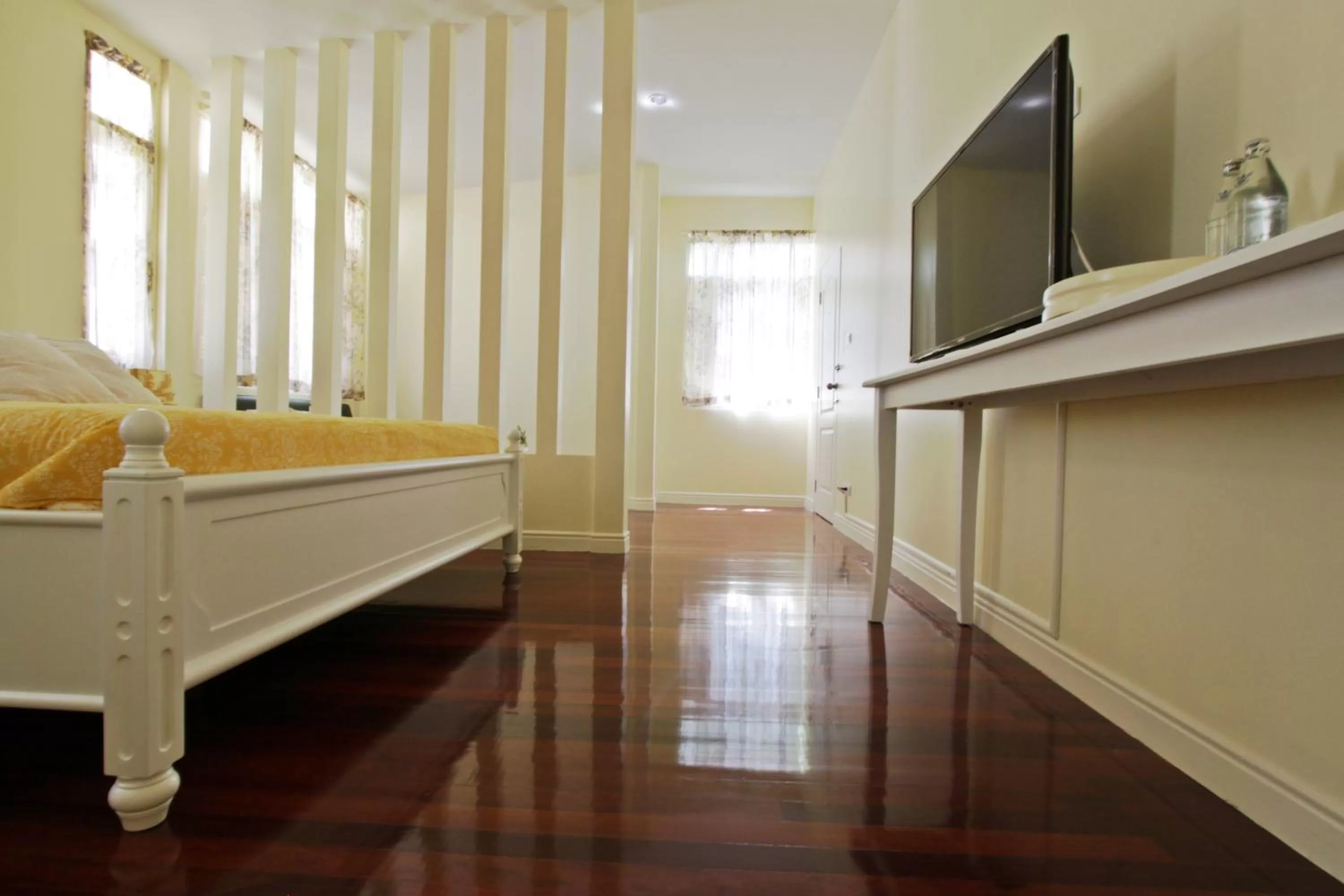 Living room, Bed in Lada House