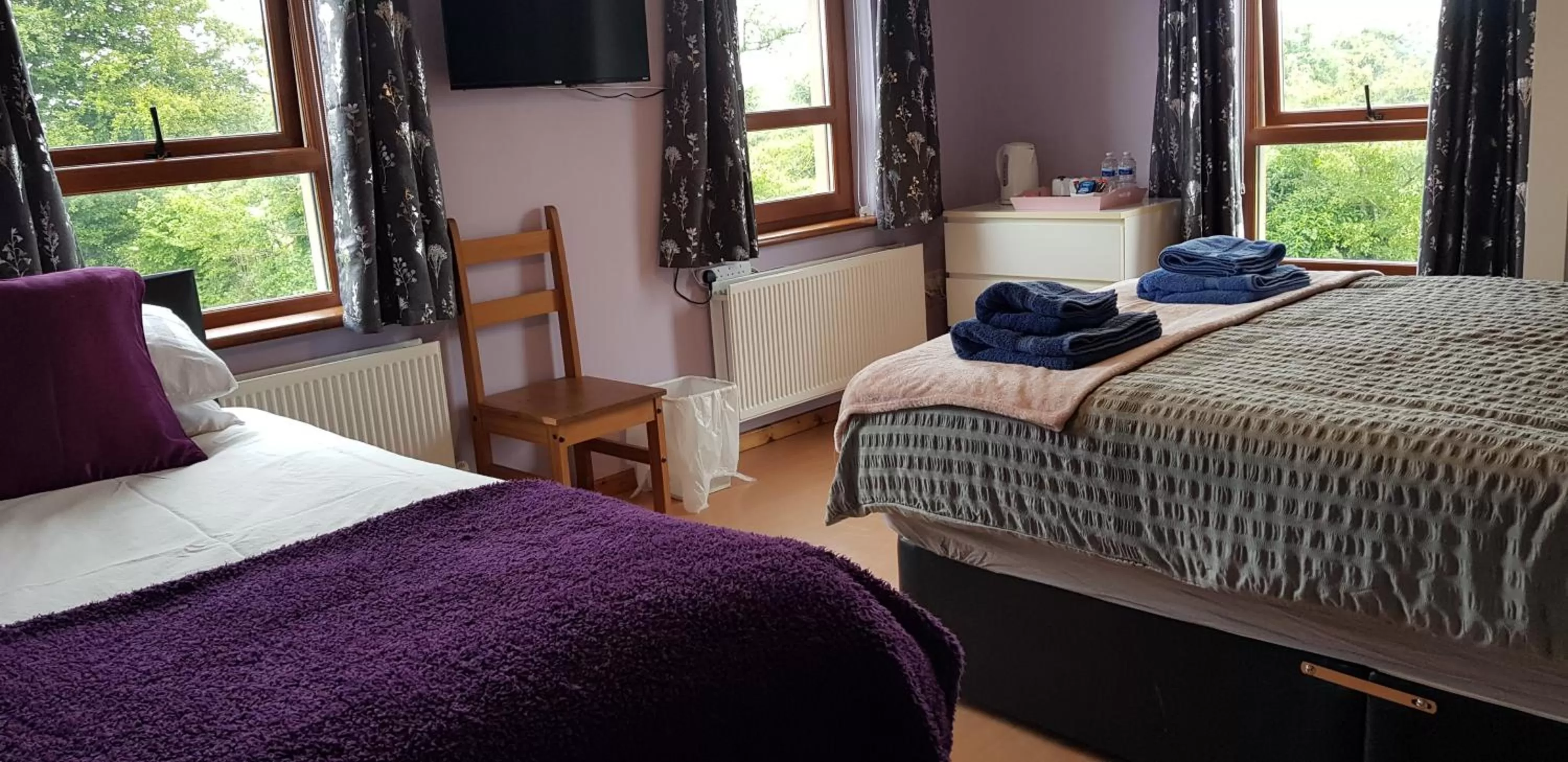 Bedroom, Bed in Maghernahar House B&B